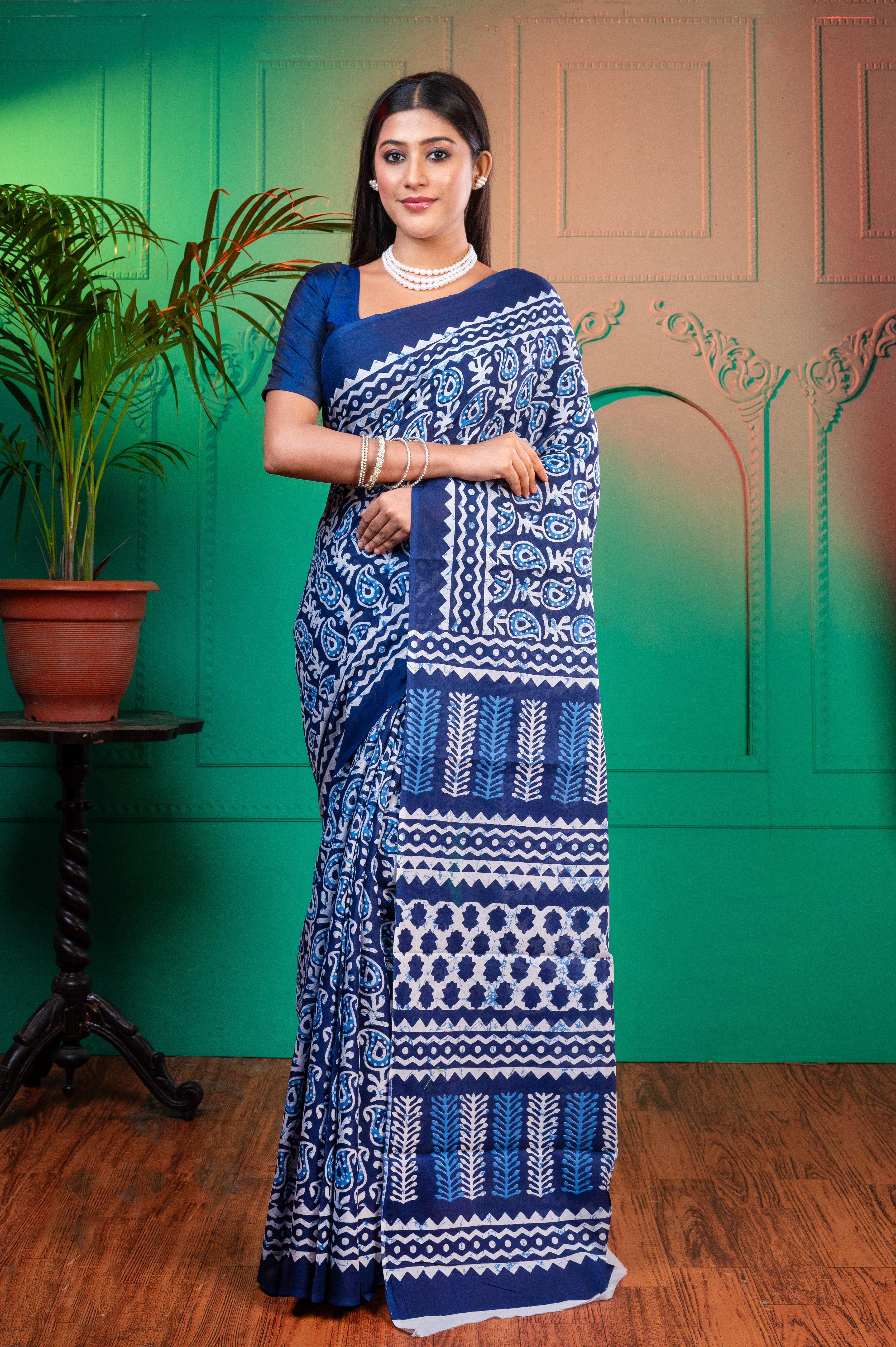 Women's Ink Blue Pure Bagru Malmal Cotton Saree With Jungle Print - Aanika