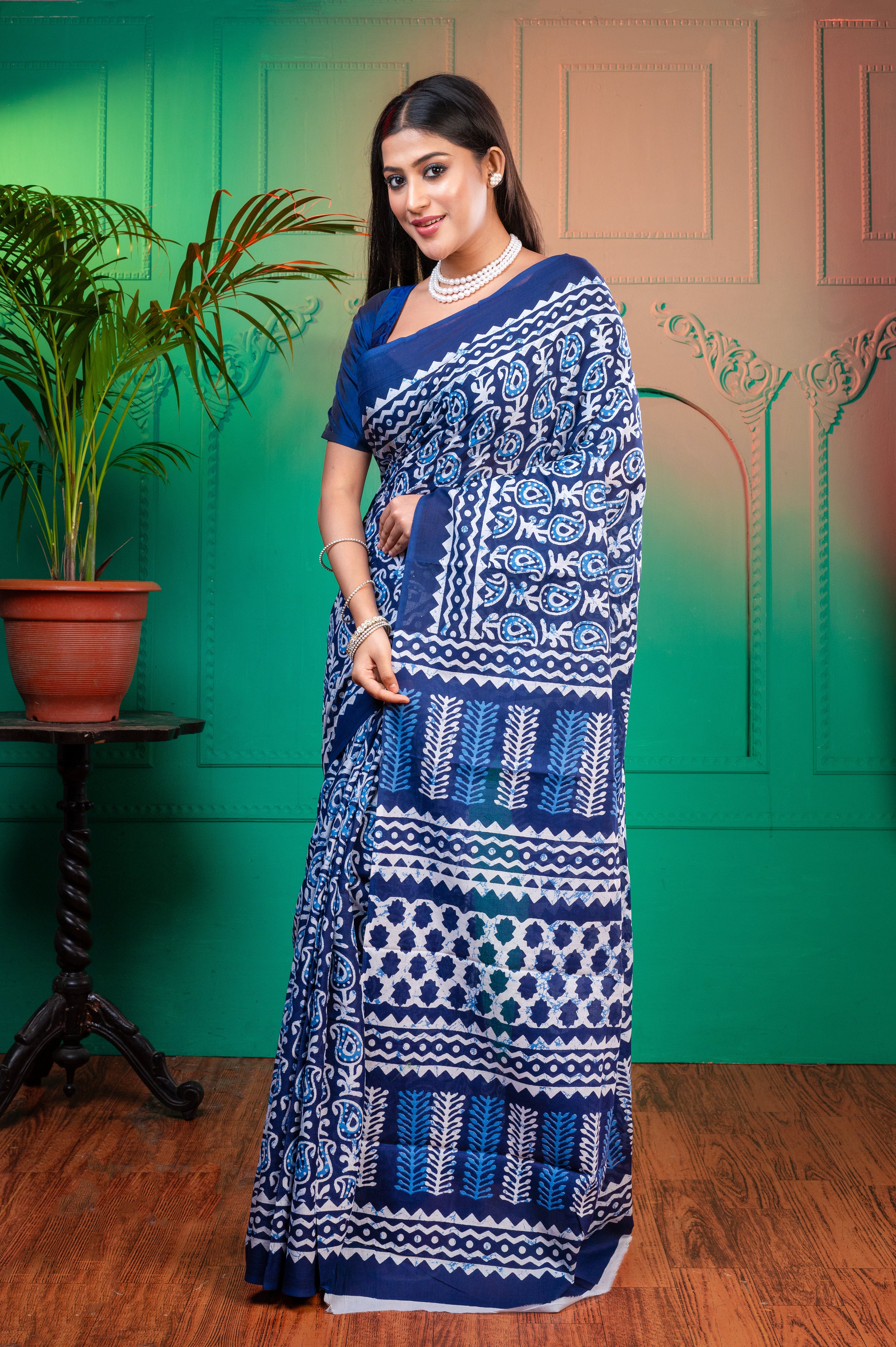 Women's Ink Blue Pure Bagru Malmal Cotton Saree With Jungle Print - Aanika