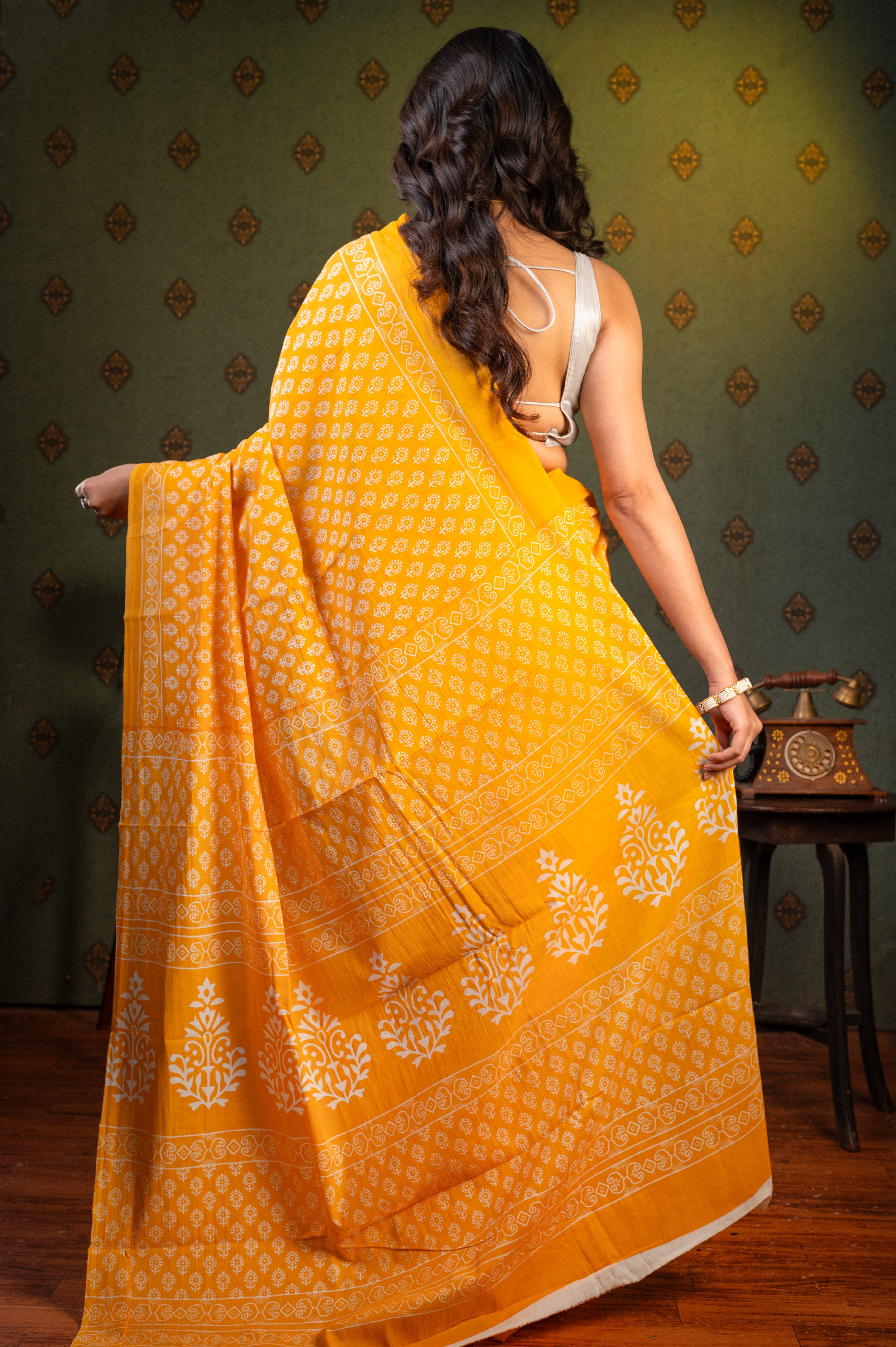 Women's Orange Pure Bagru Malmal Cotton Saree - Aanika