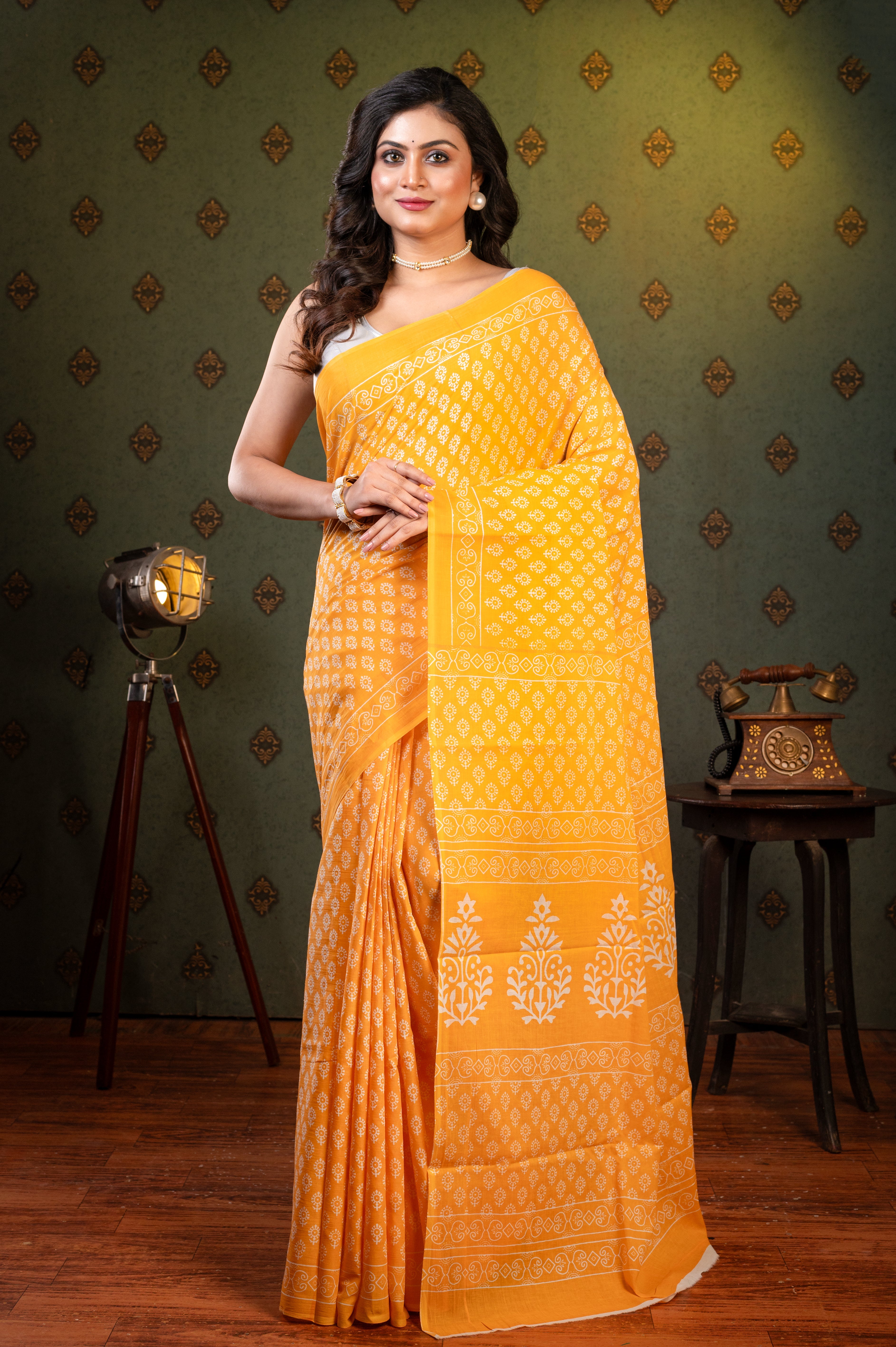 Women's Orange Pure Bagru Malmal Cotton Saree - Aanika