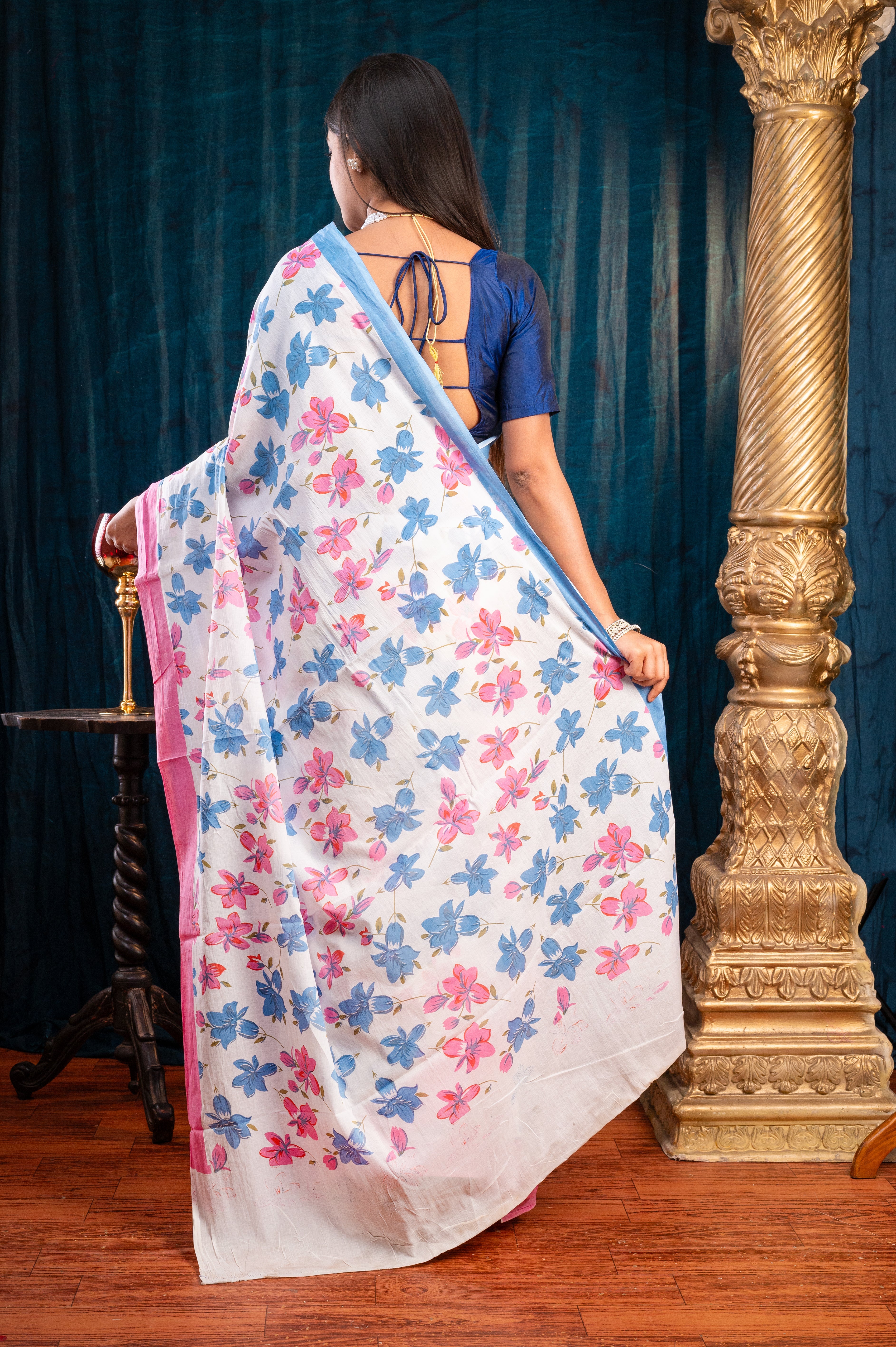 Women's Off-white Pure Bagru Malmal Cotton Saree With Pink And Blue Flower Print - Aanika