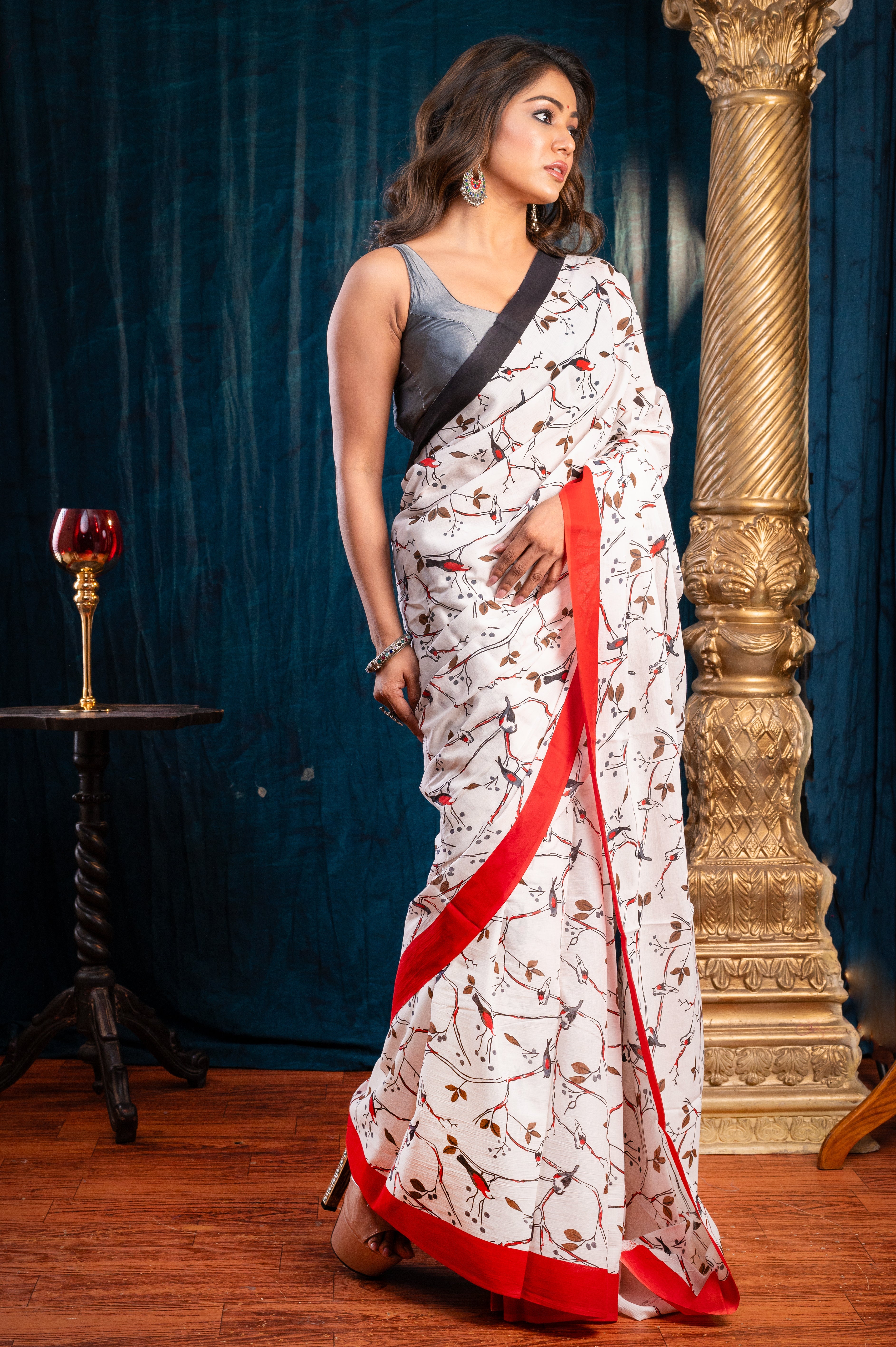 Women's Off-white Pure Bagru Malmal Cotton Saree With Dual Border And Bird Print - Aanika