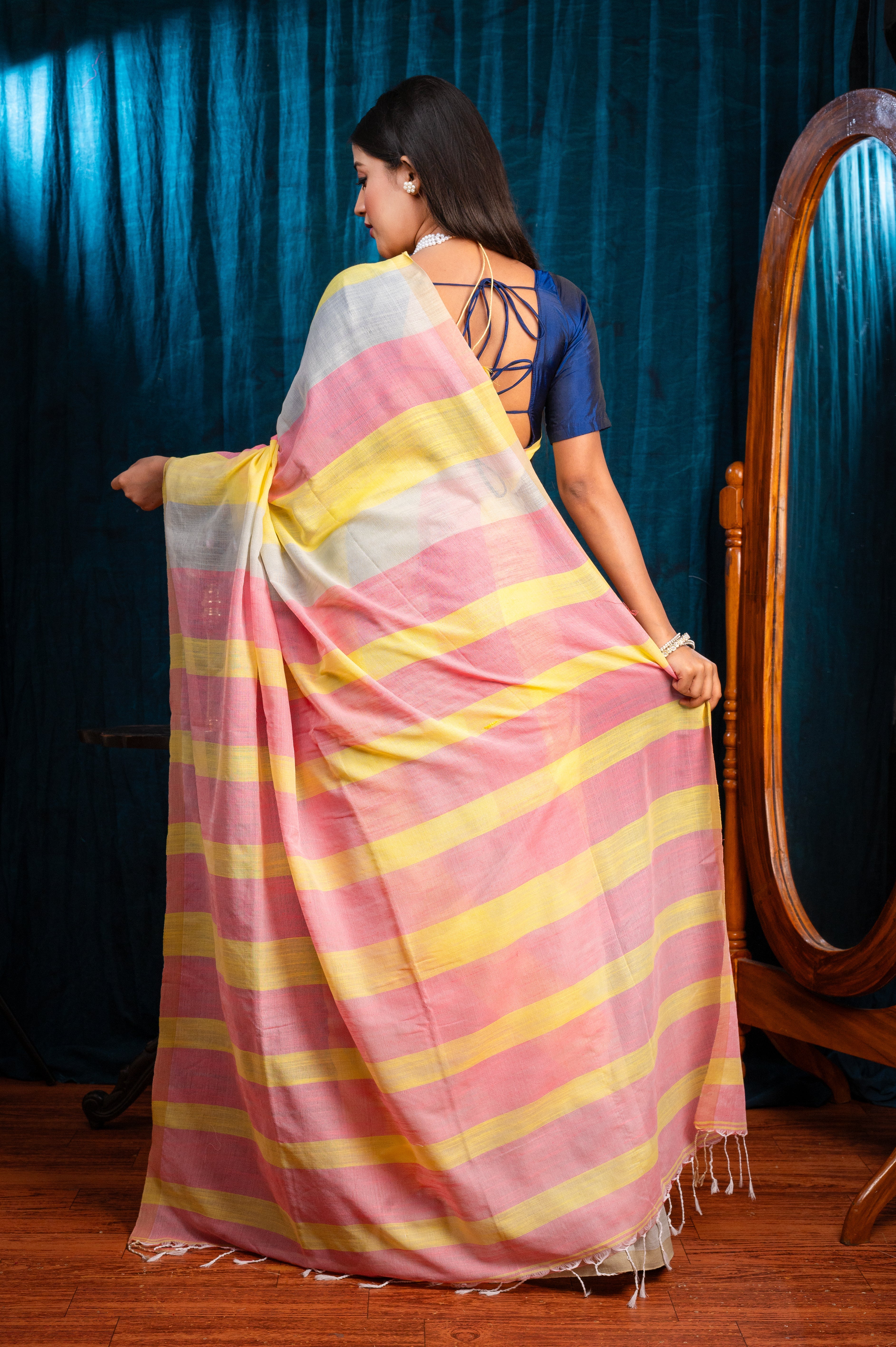 Women's Multicolor Handloom Cotton Saree - Aanika