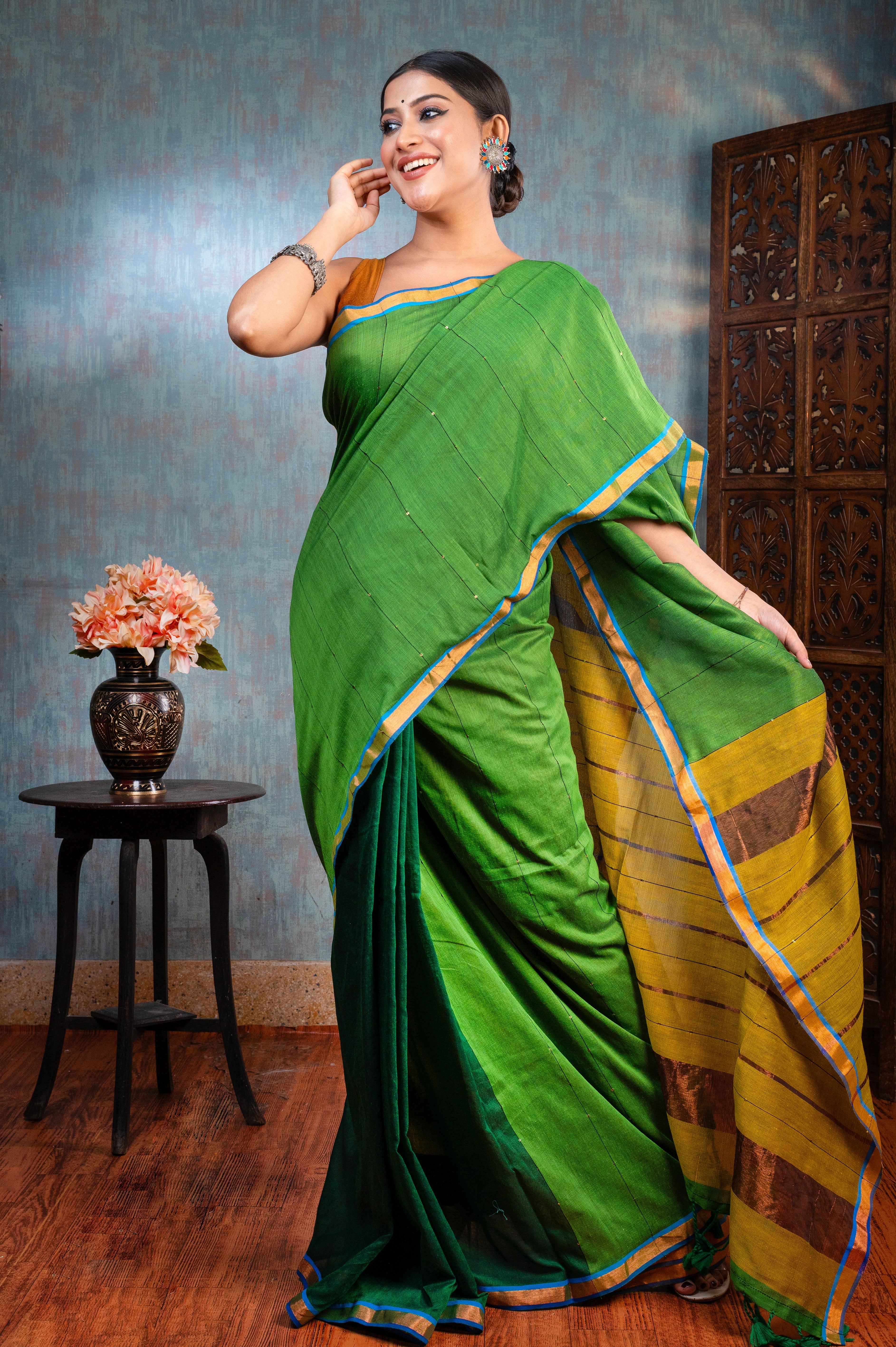 Women's Green And Yellow Handloom Cotton Saree With Golden Zari Border And Pallu - Aanika