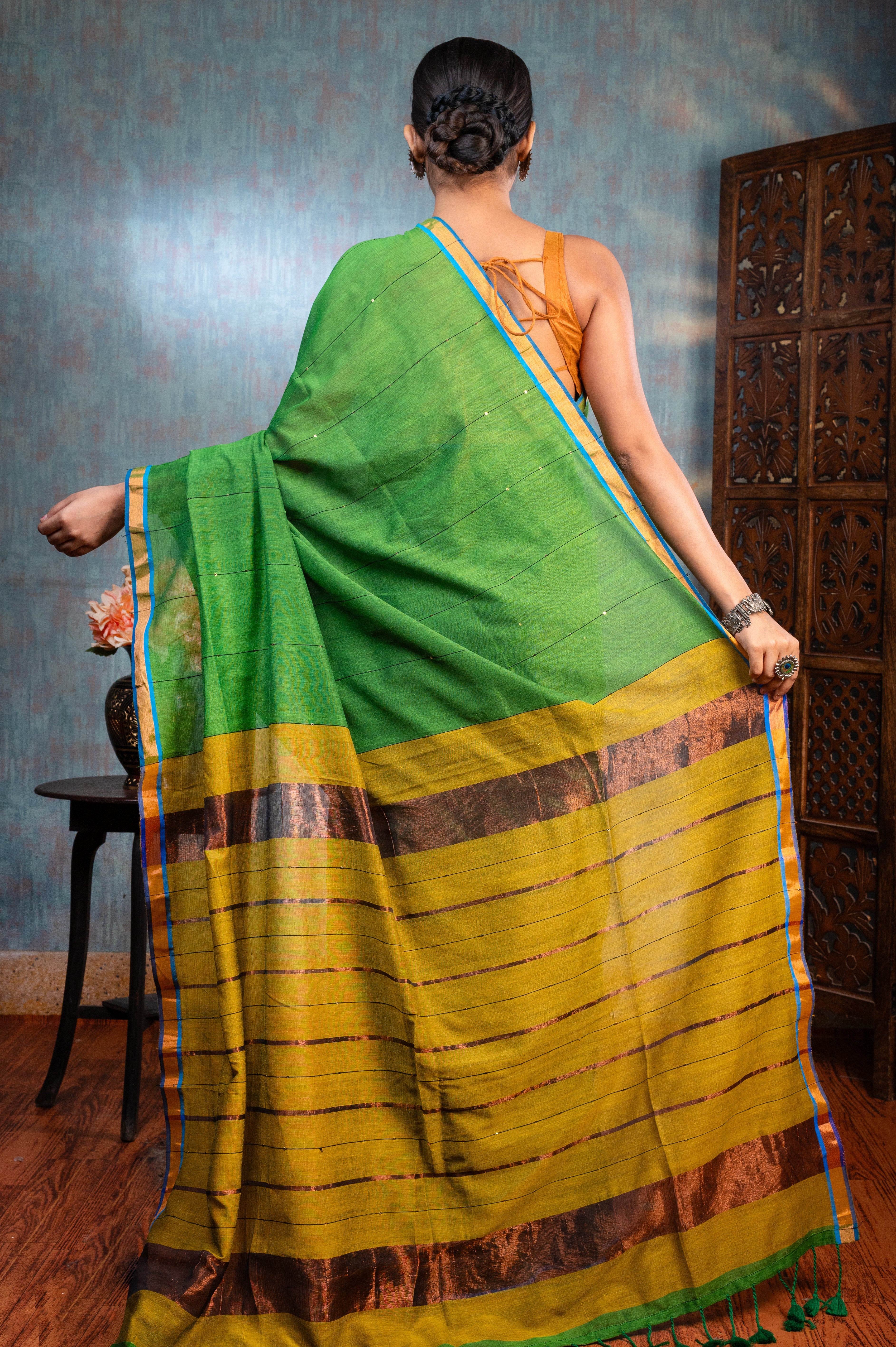 Women's Green And Yellow Handloom Cotton Saree With Golden Zari Border And Pallu - Aanika