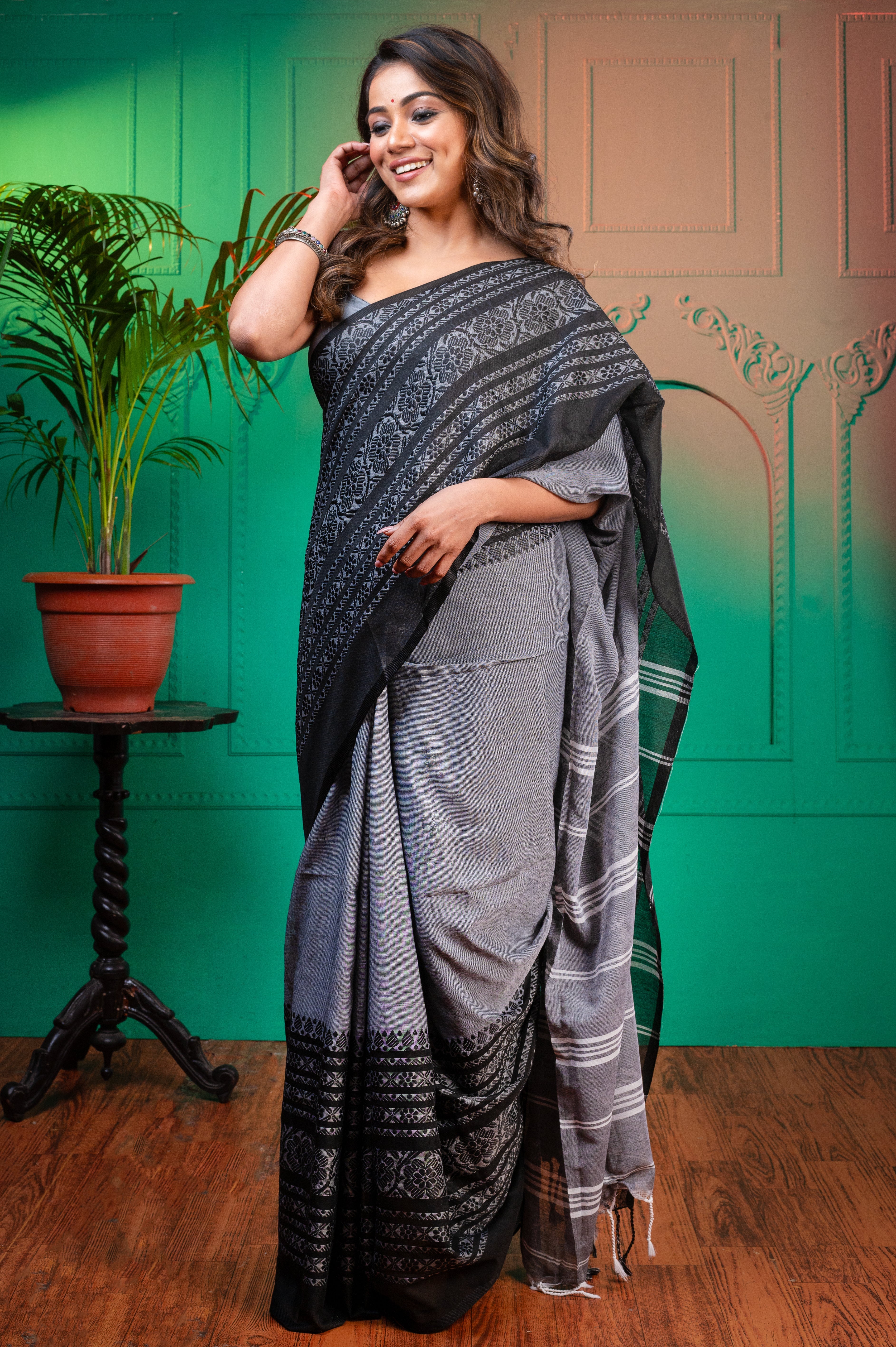 Women's Grey Body And Black Border Begampuri Pure Cotton Saree - Aanika