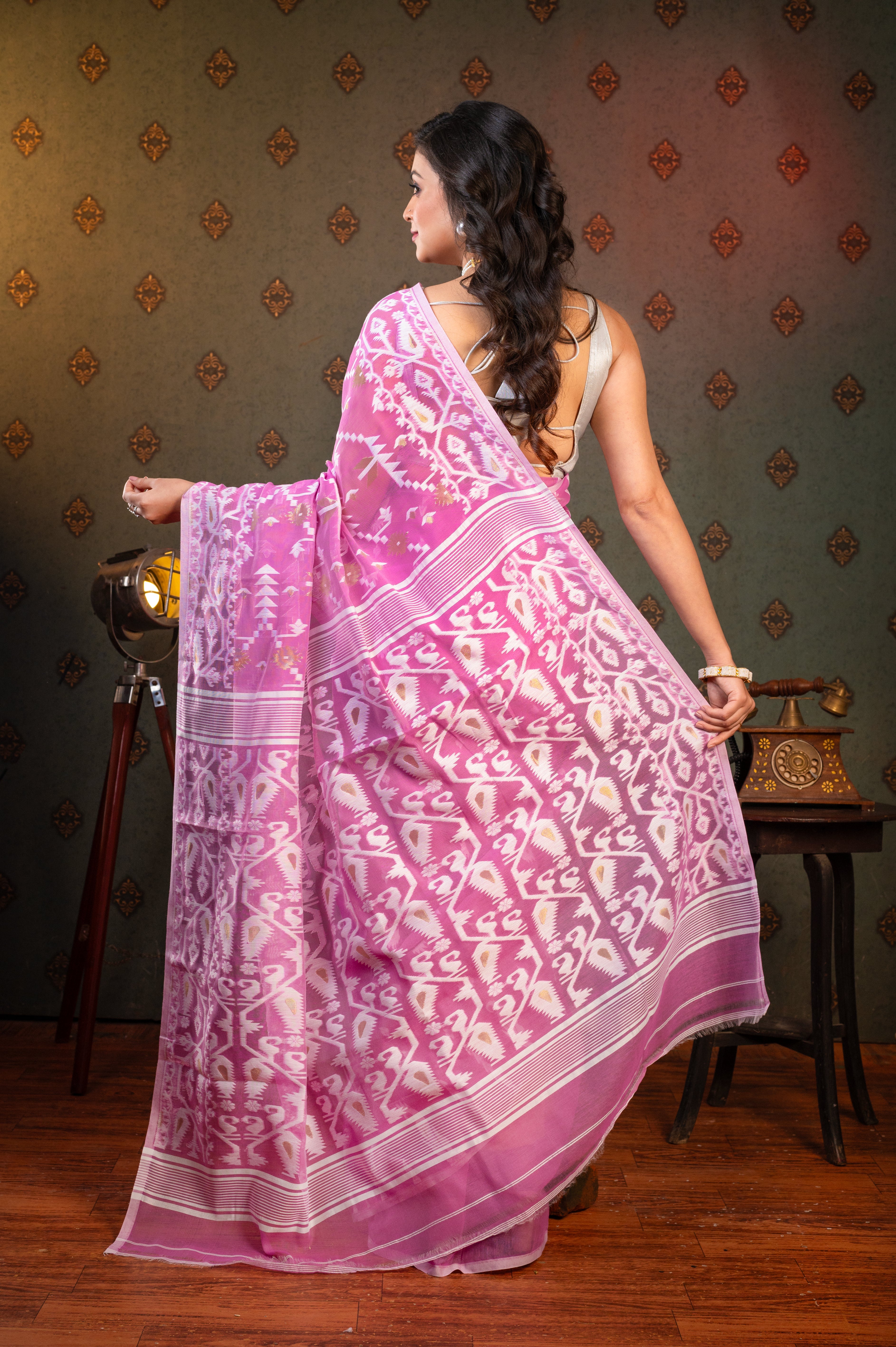 Women's Purple Cotton Jamdani Saree With Off-white And Golden Woven Motifs - Aanika