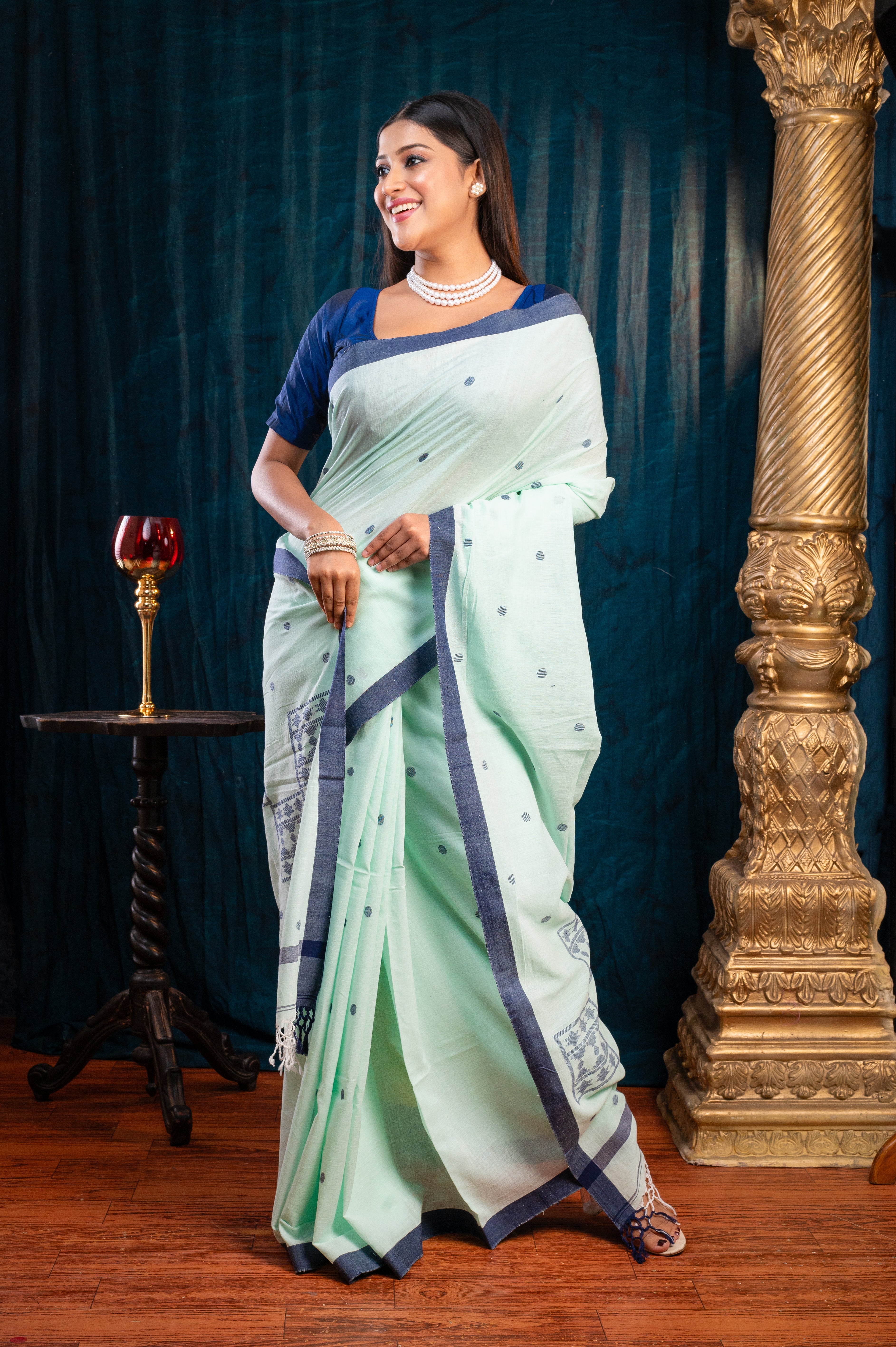 Women's Sea Green Pure Handloom Cotton Saree With Blue Polka Dots And Border - Aanika