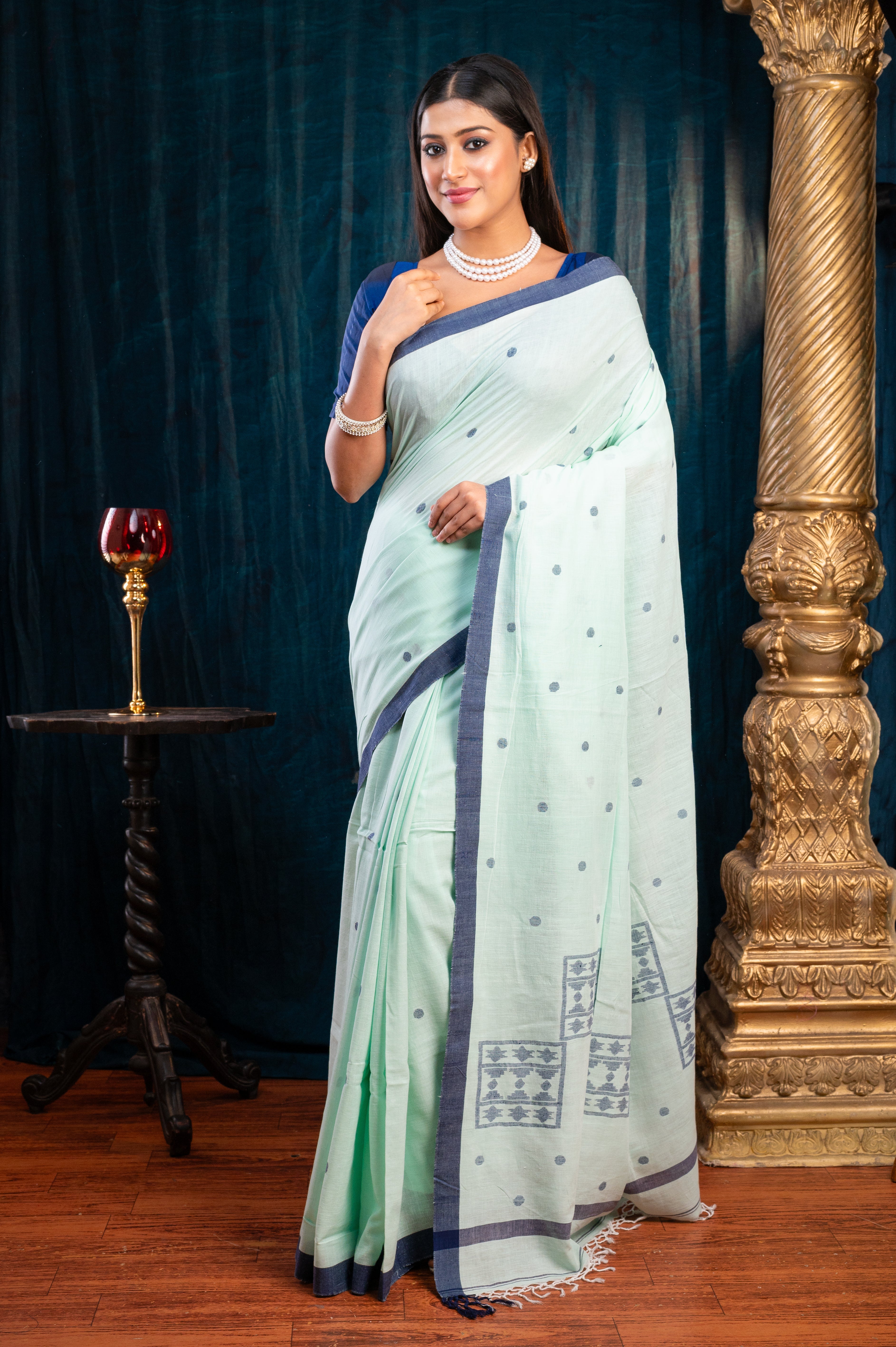 Women's Sea Green Pure Handloom Cotton Saree With Blue Polka Dots And Border - Aanika