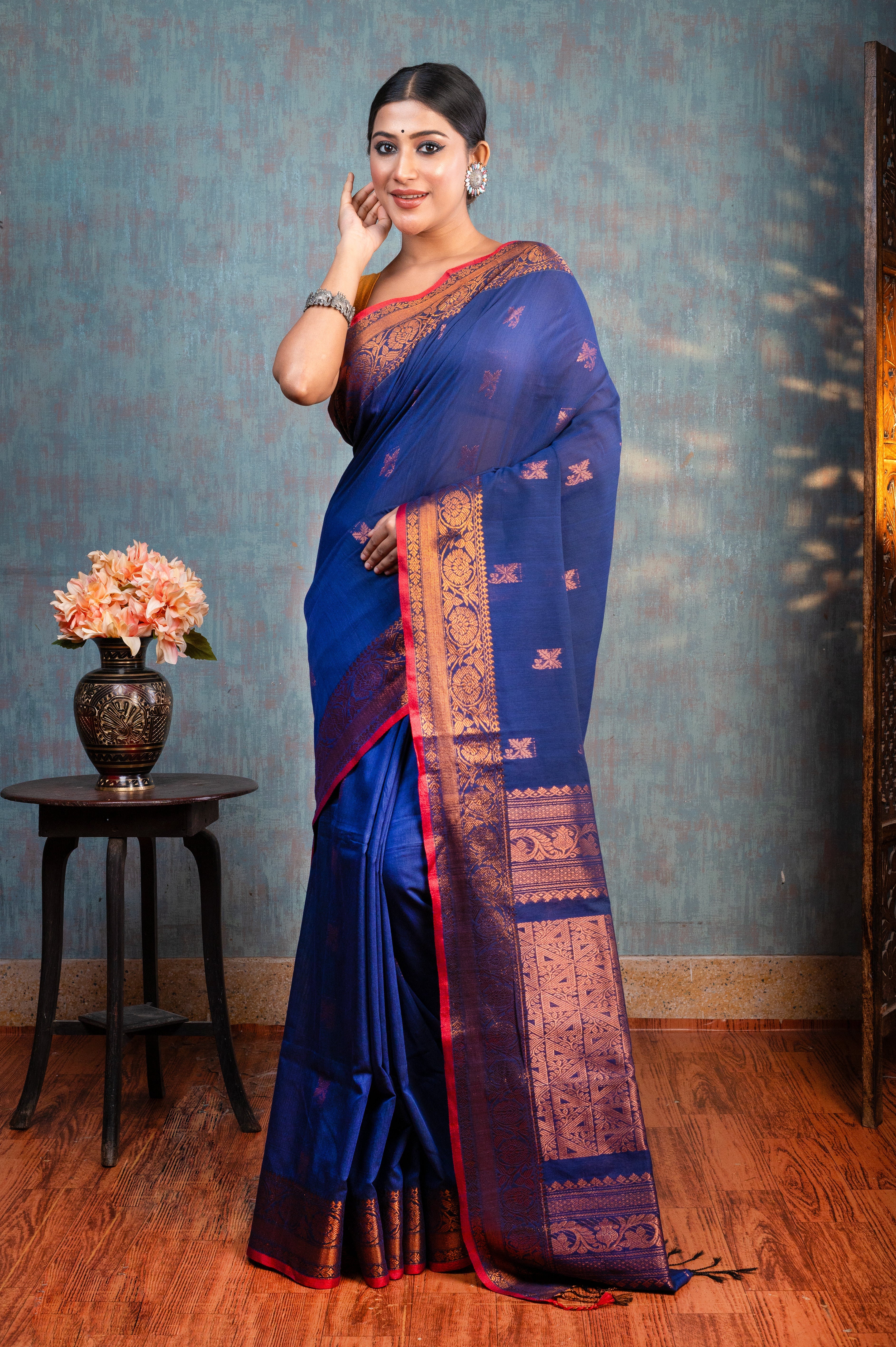 Women's Ink Blue Pure Handloom Cotton Saree With Copper Woven Motifs And Border - Aanika