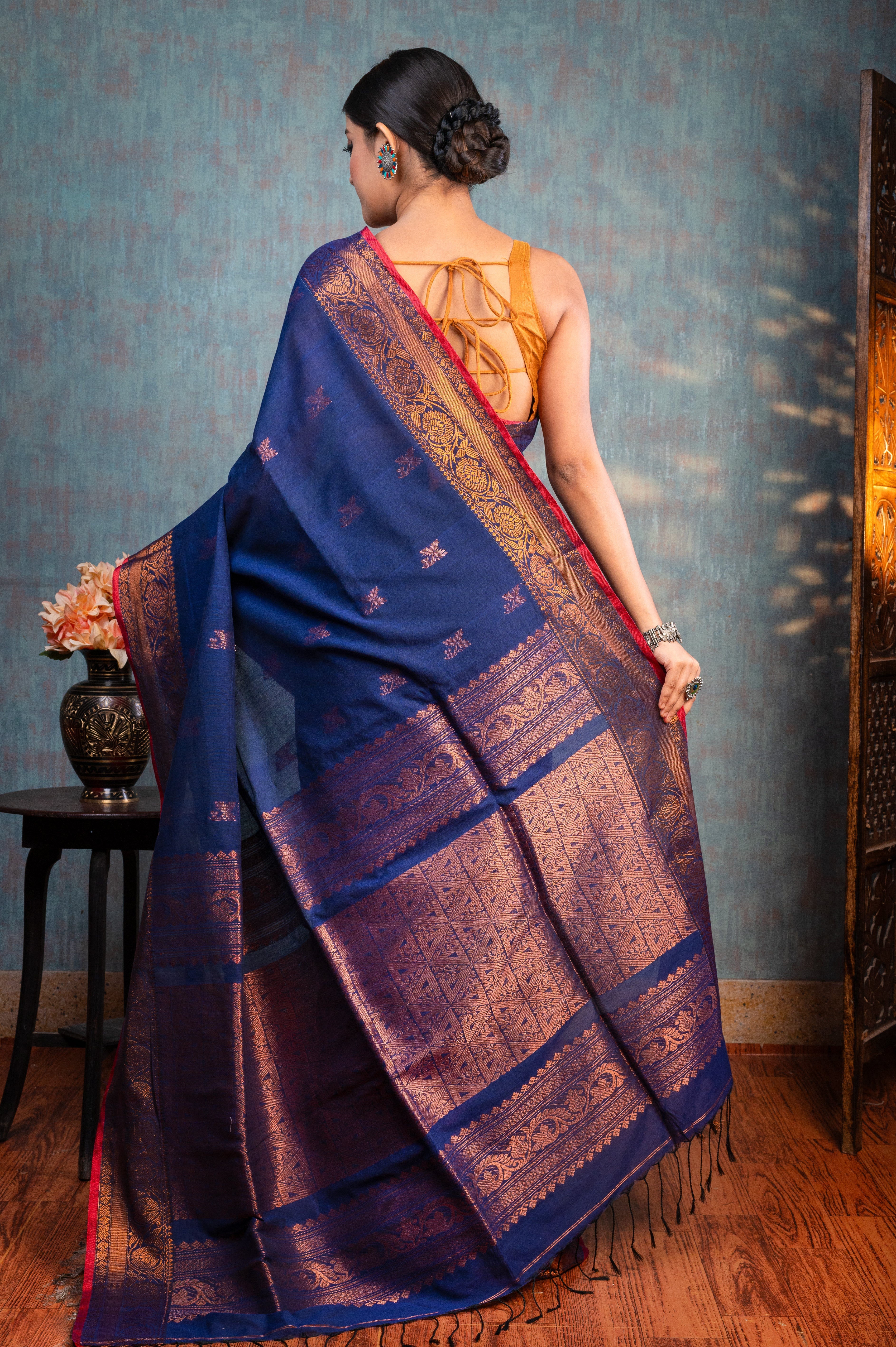 Women's Ink Blue Pure Handloom Cotton Saree With Copper Woven Motifs And Border - Aanika