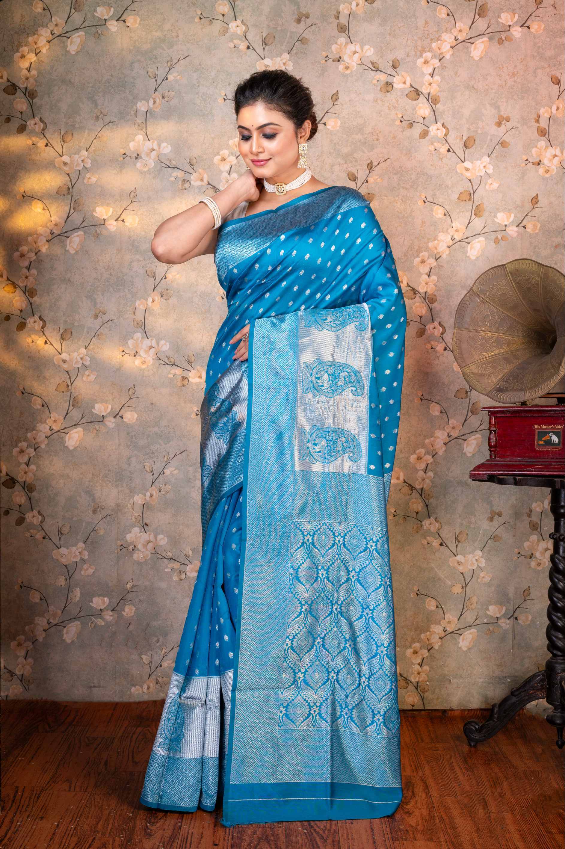 Women's Cerulean Blue Soft Silk Saree With Silver Jacquard Border And Pallu - Aanika