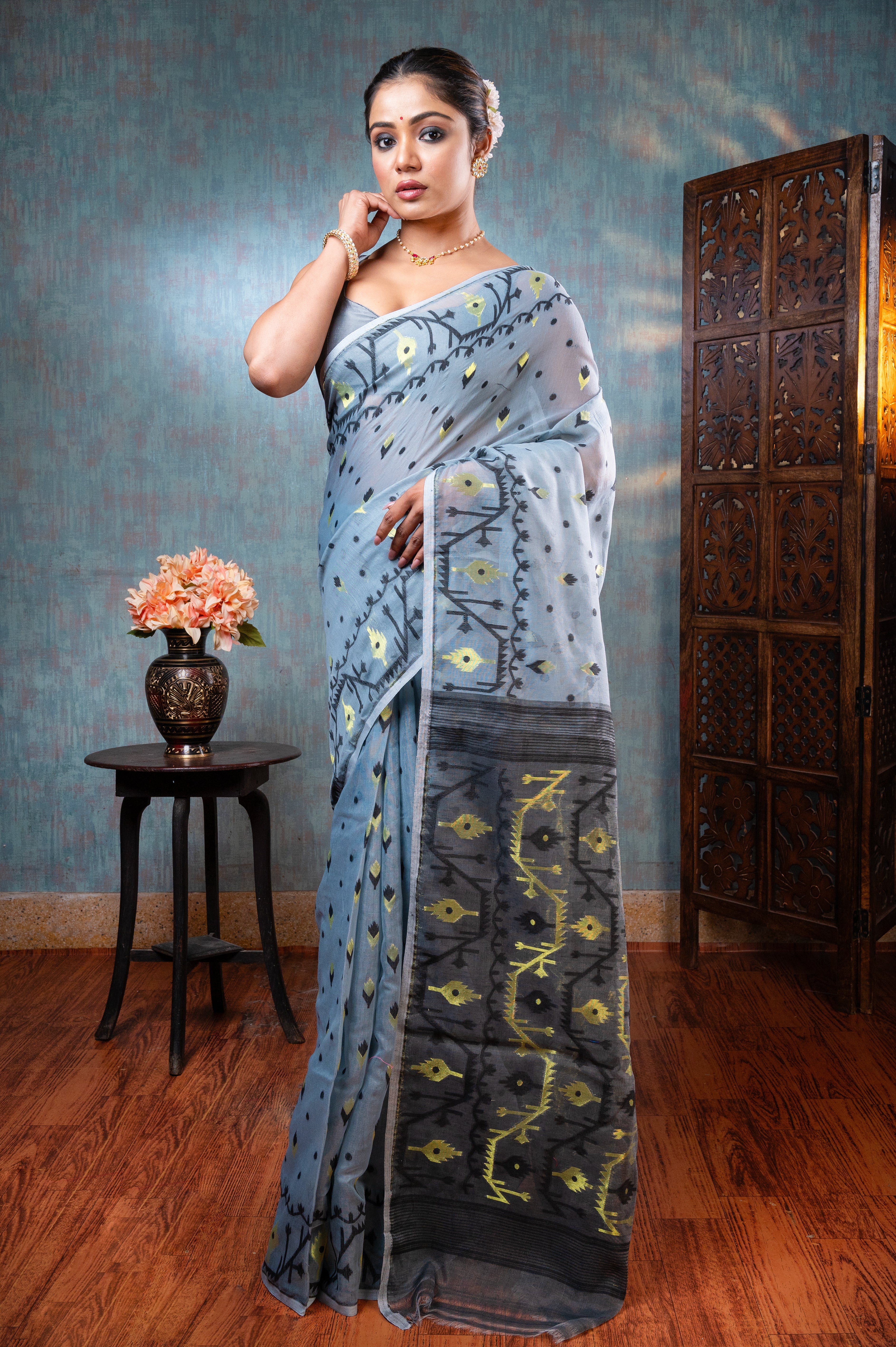 Women's Grey And Black Cotton Jamdani Saree With Multicolor Woven Motifs - Aanika