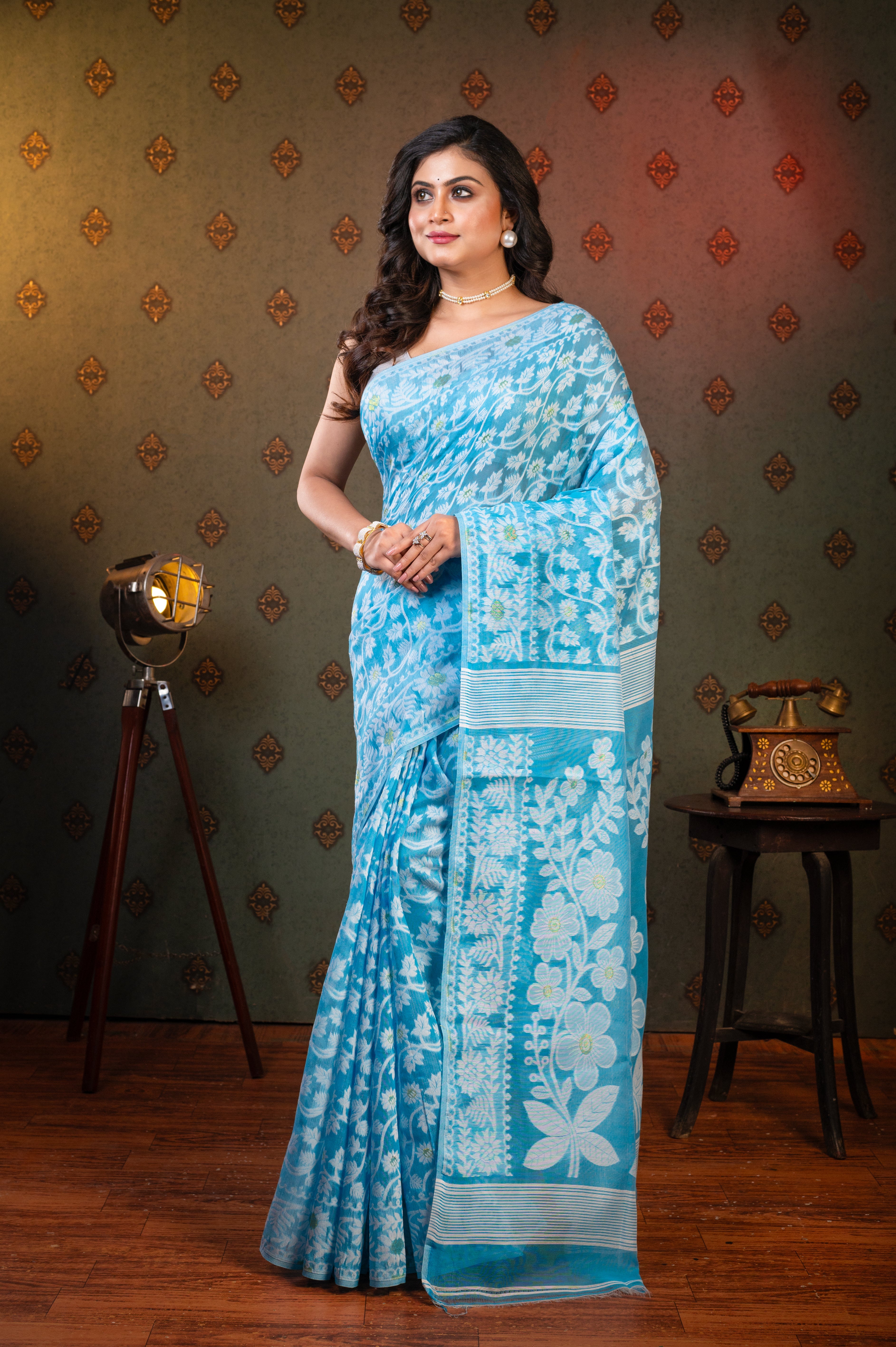 Women's Blue Cotton Jamdani Saree With Off-white Floral Woven Motifs - Aanika