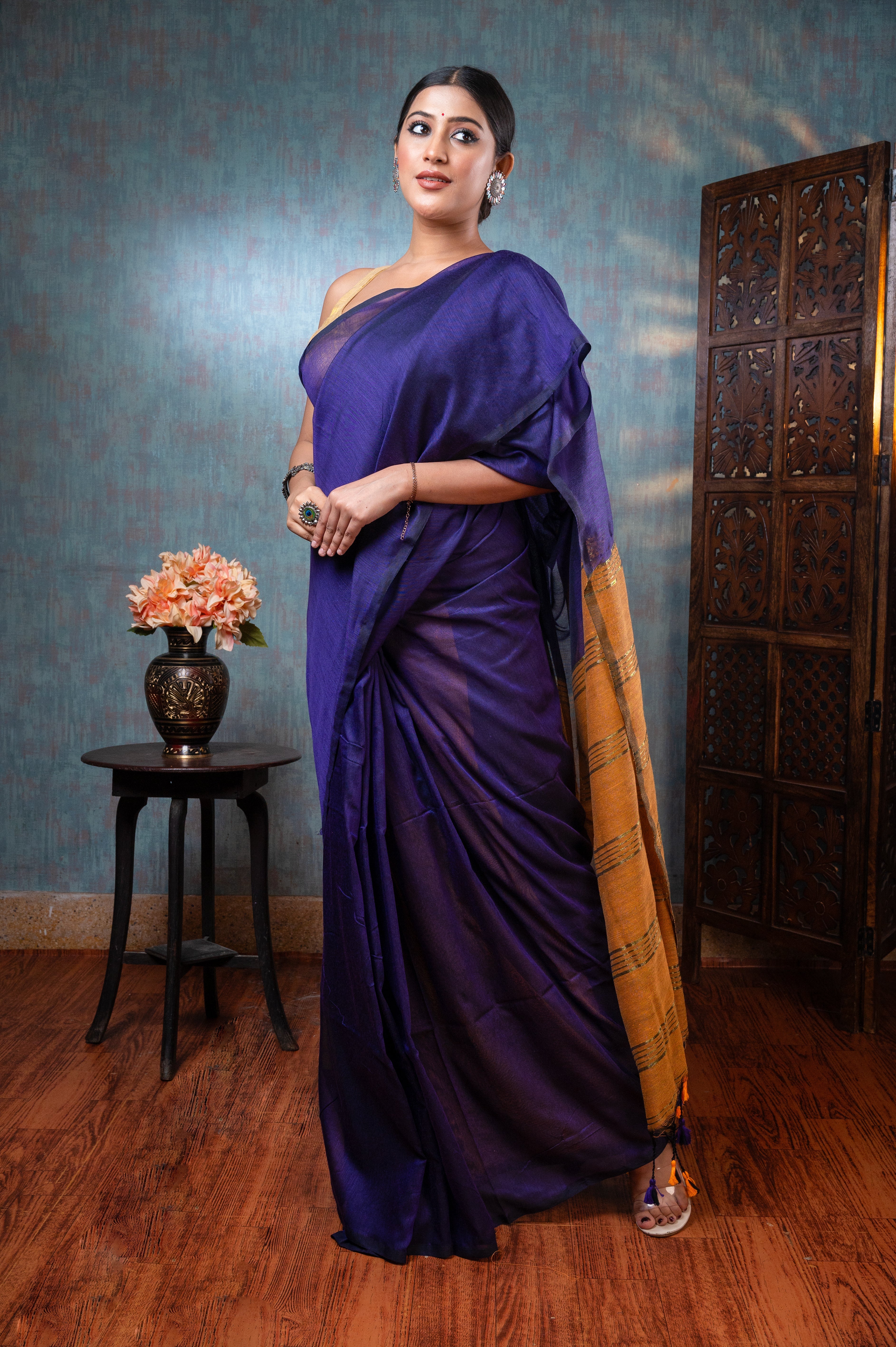 Women's Ink Blue And Yellow Handloom Cotton Saree With Golden Zari Border And Pallu - Aanika