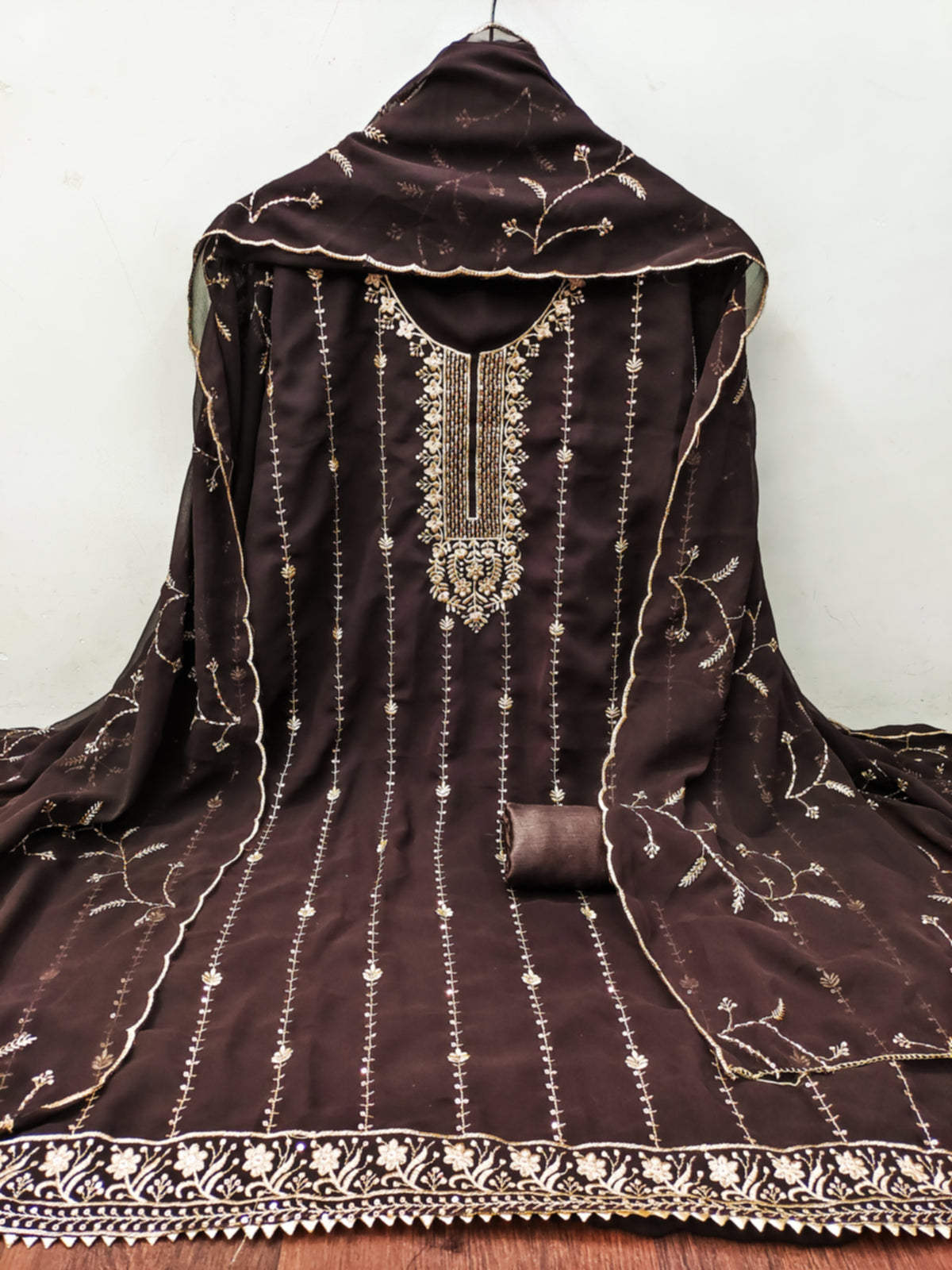 Color_Brown