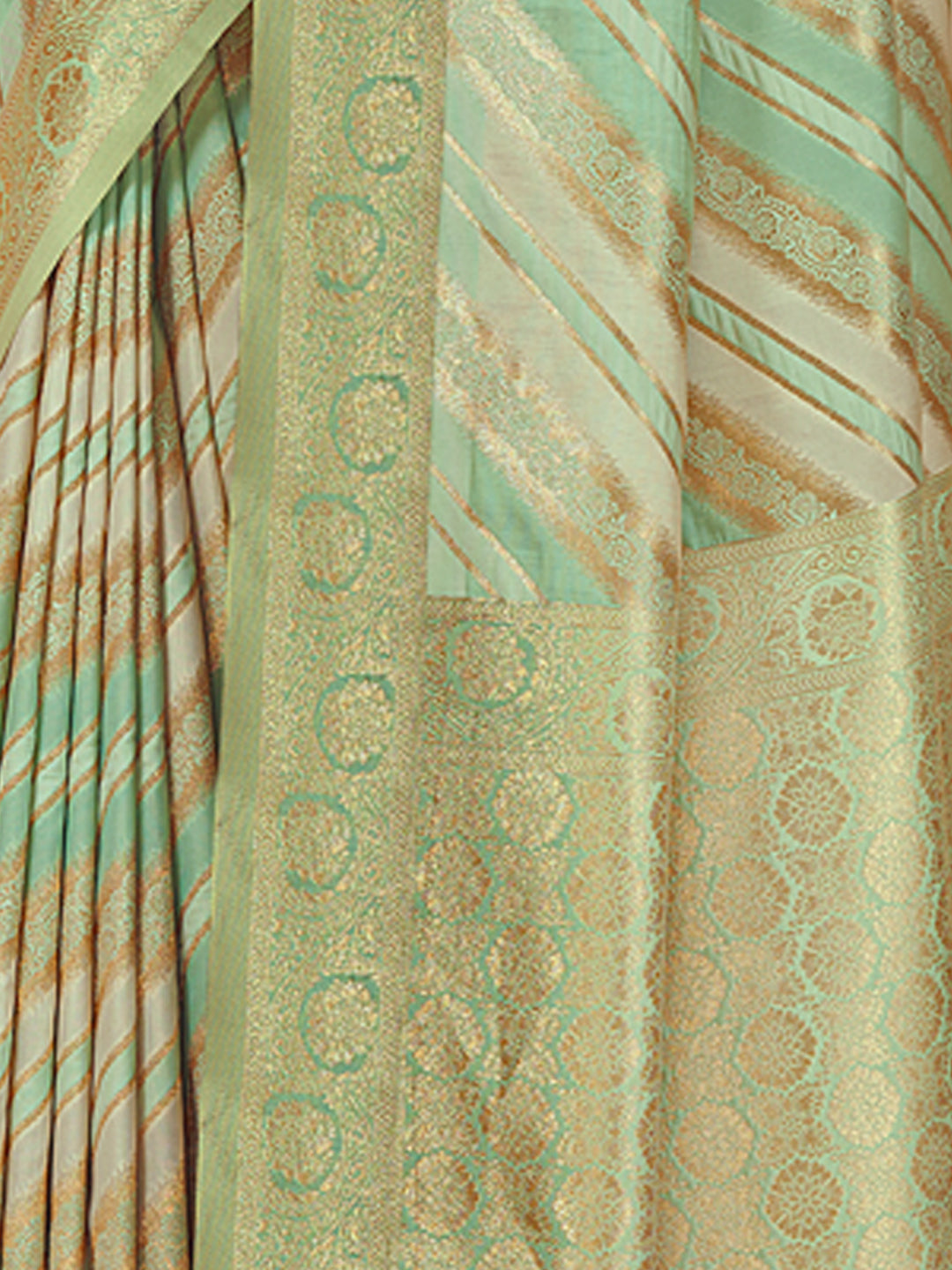 Women's Green Cotton Thread Work Traditional Tassels Saree - Sangam Prints