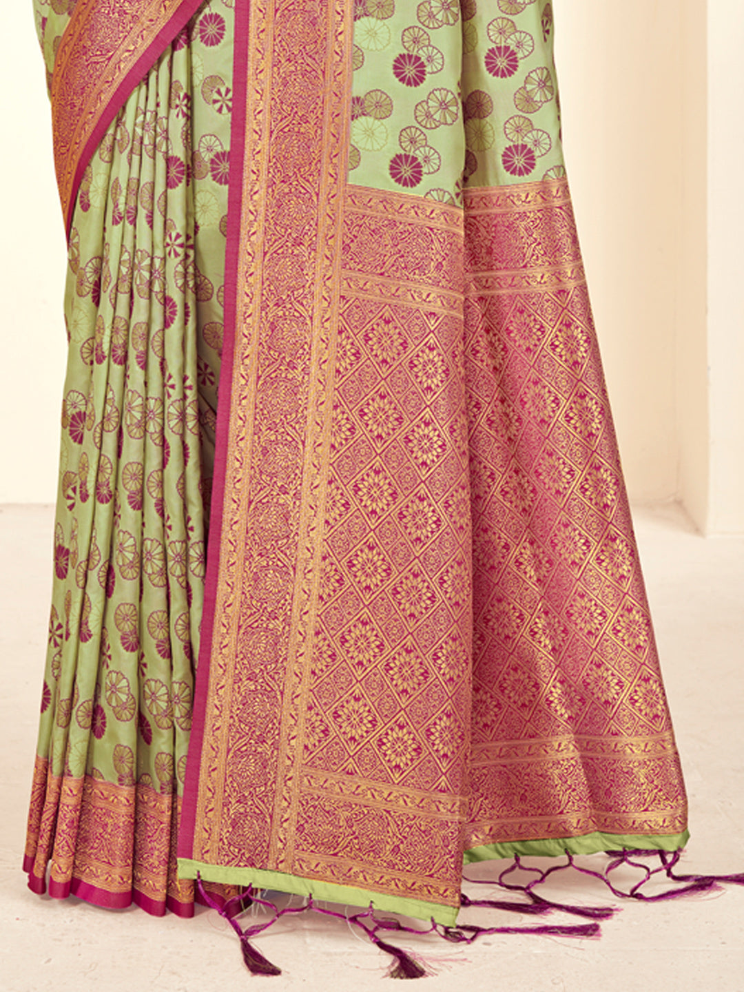Women's Light Green Paithani Silk Woven Zari Work Traditional Tassels Saree - Sangam Prints