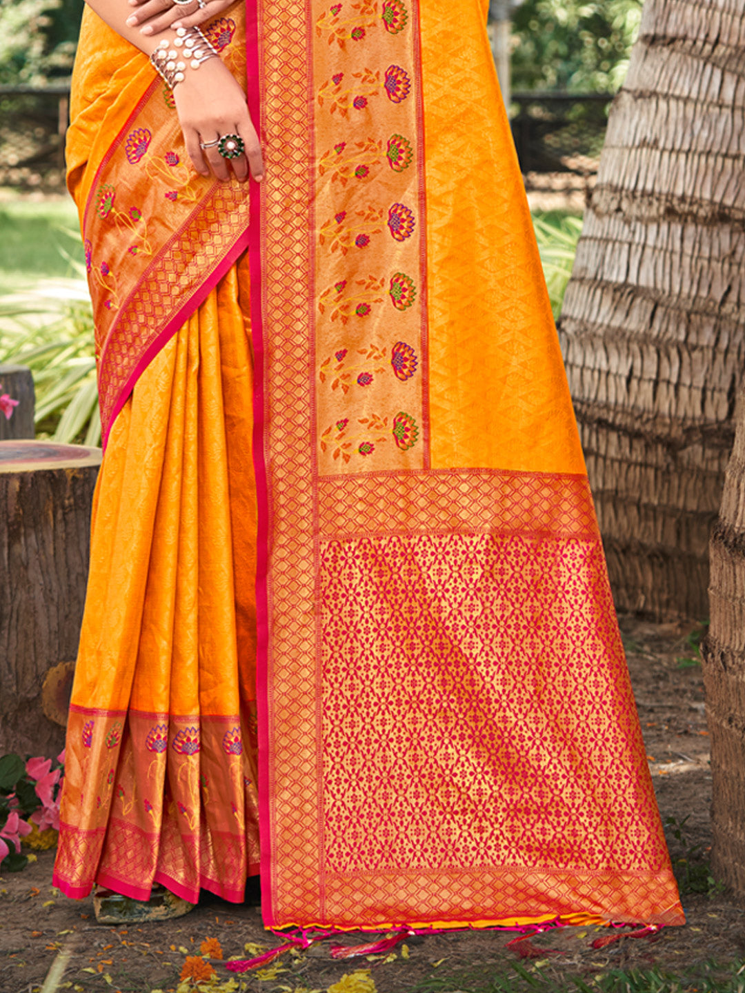 Women's Mustrad Banarasi Silk Woven Work Traditional Tassels Saree - Sangam Prints