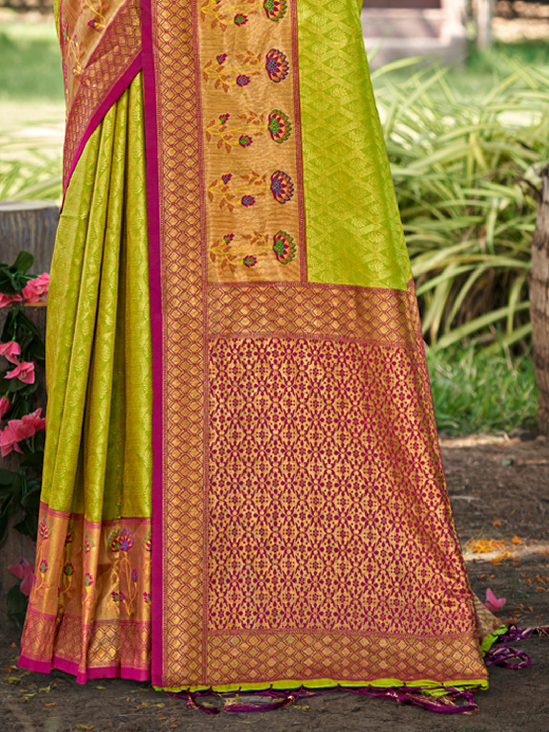 Women's Parrot Green Banarasi Silk Woven Work Traditional Tassels Saree - Sangam Prints