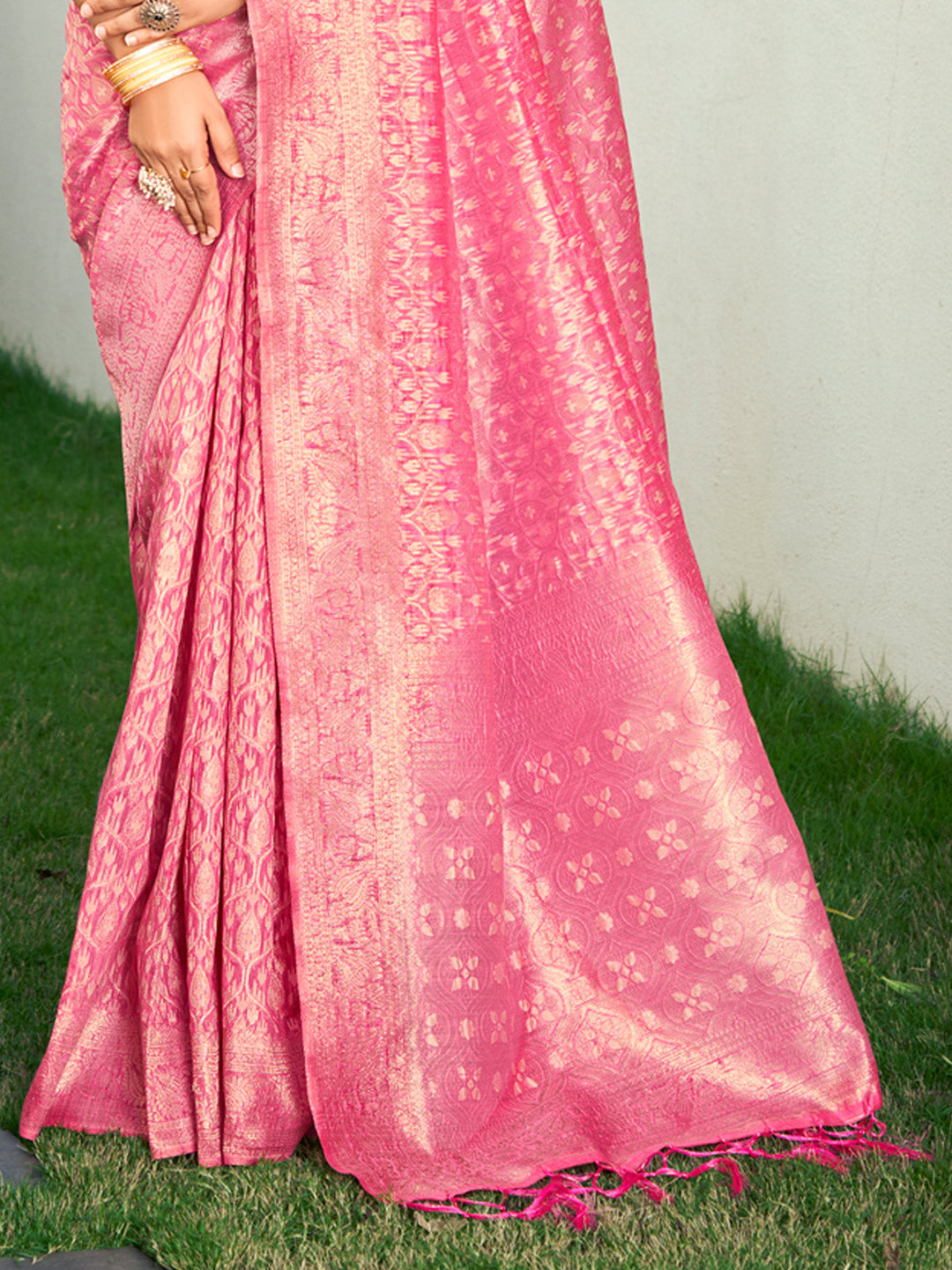 Women's Light Pink Cotton Woven Work Traditional Tassels Saree - Sangam Prints