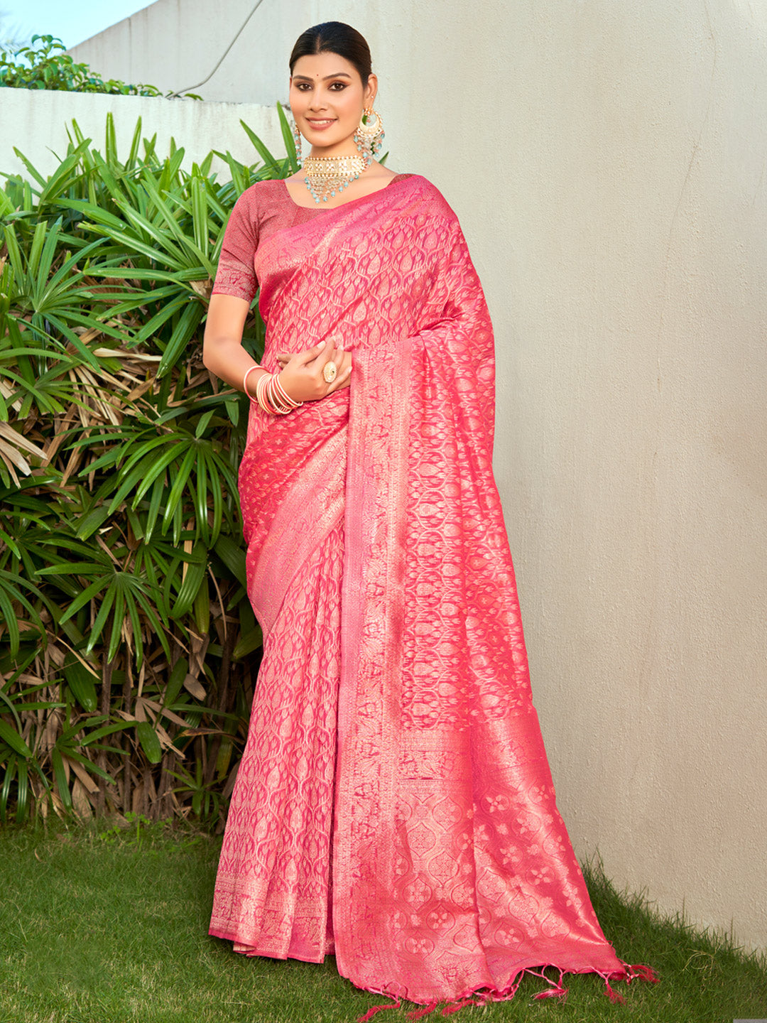 Women's Pink Cotton Woven Work Traditional Tassels Saree - Sangam Prints