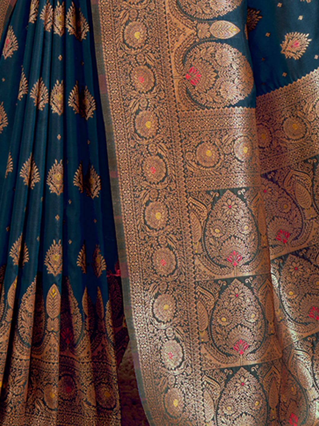 Women's Green Kanjivaram Silk Woven Work Traditional Tassels Saree - Sangam Prints