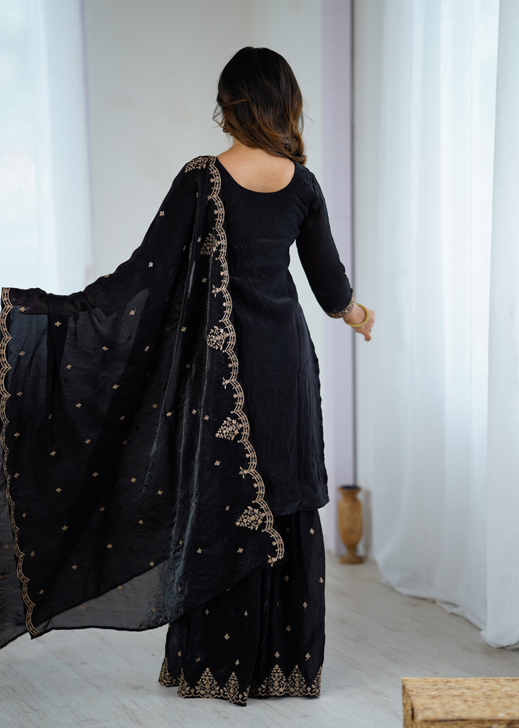 Color_Black