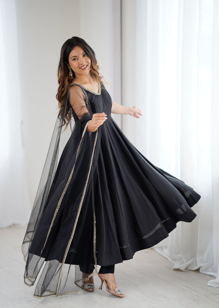 Color_Black