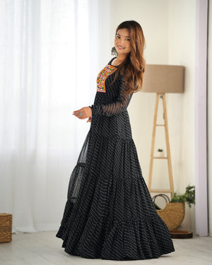 Color_BLACK