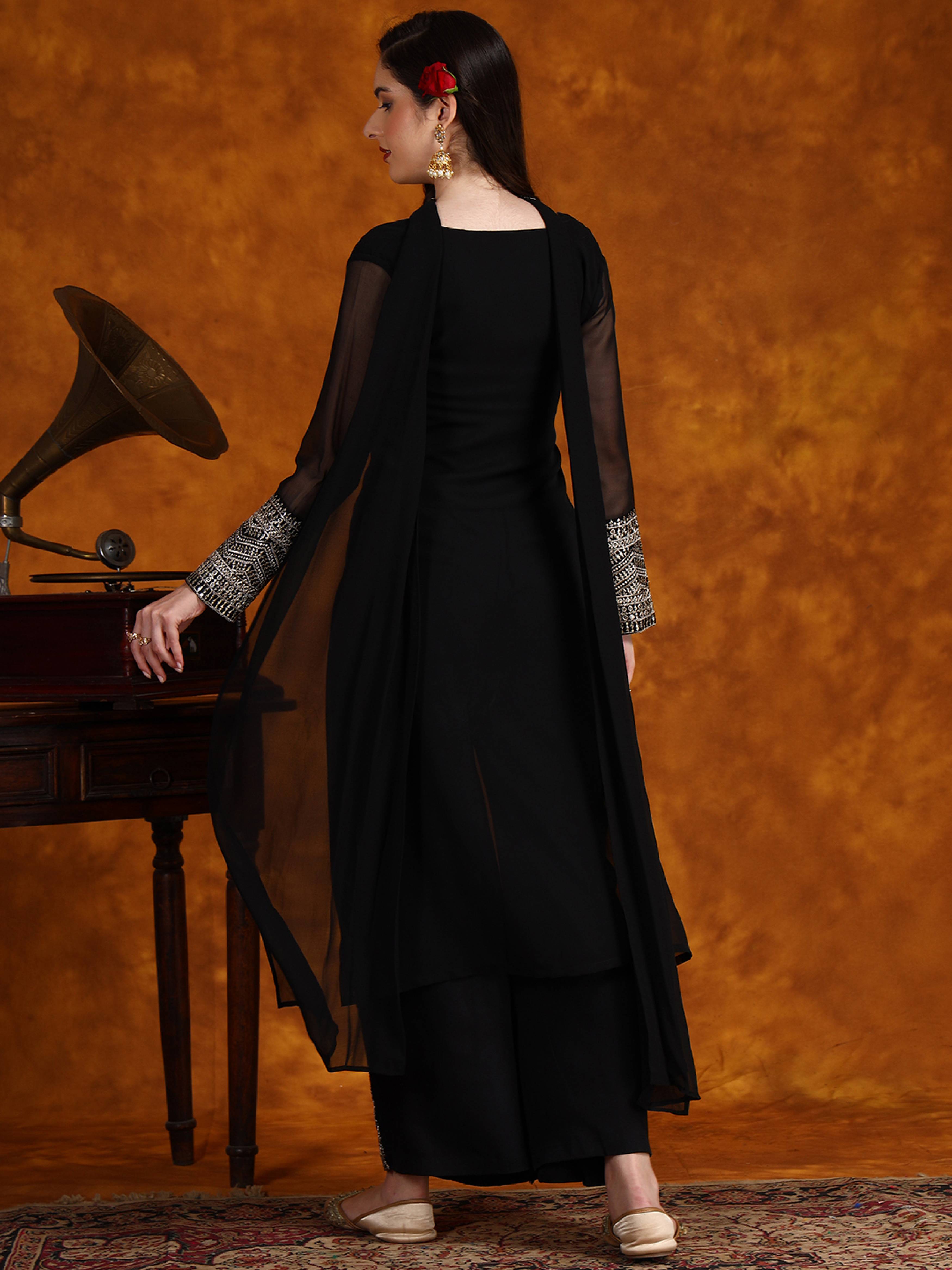 Color_Black