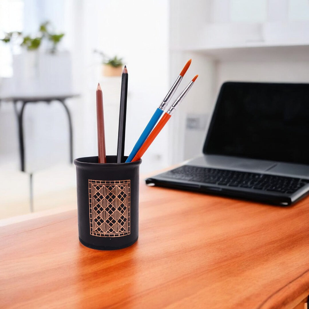 Black Pen Stand - Bidri Art - Silver Inlay Work 
