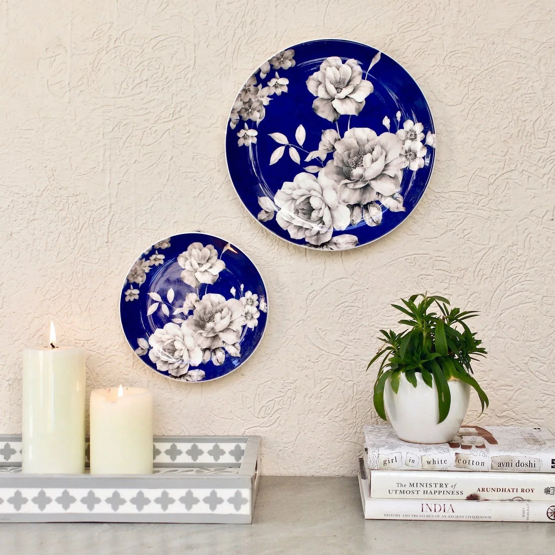 Blue White Rose wall plate - 9828