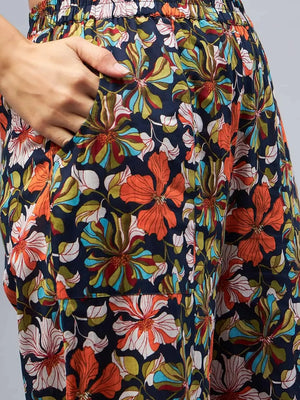 winered-woman-navy-blue-floral-print-schiffli-detailing-co-ord-set