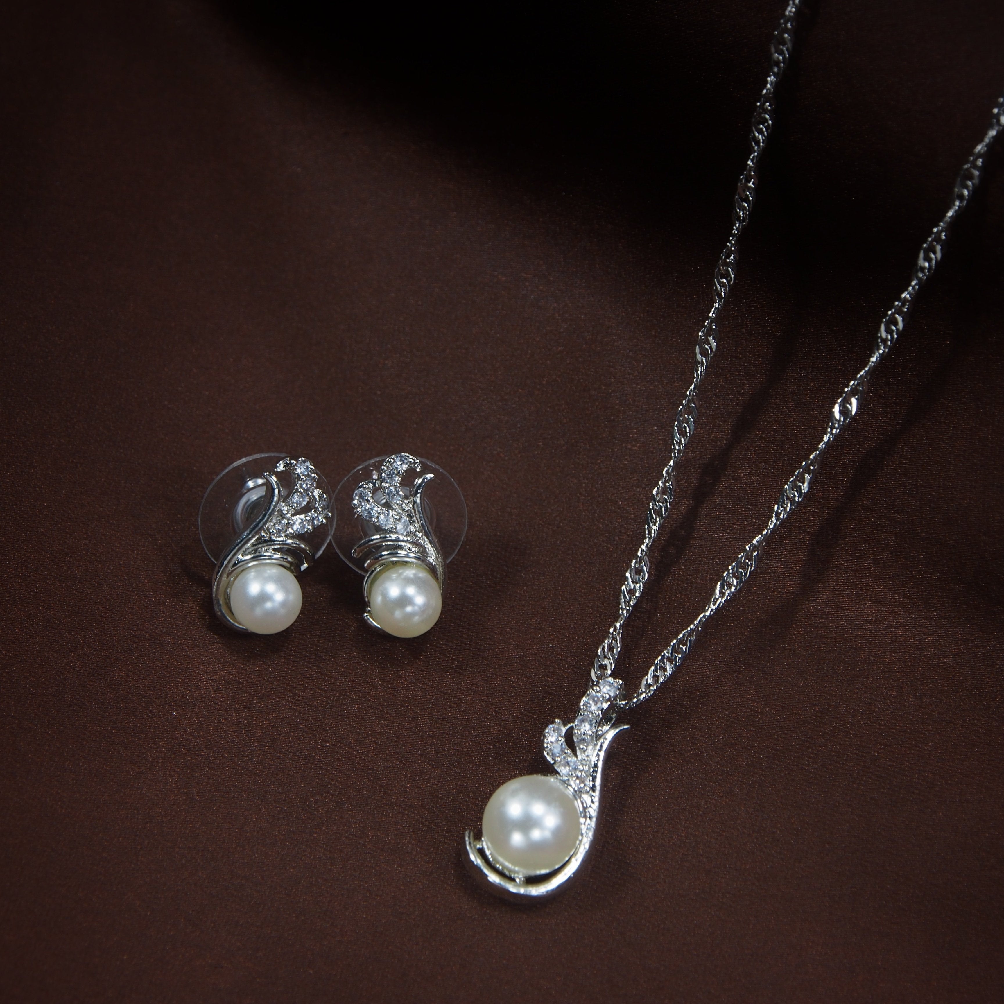 Women's 18k Rhodium Plated Pearl & Cubic Zirconia Twisted Pendant Necklace Set with Earrings