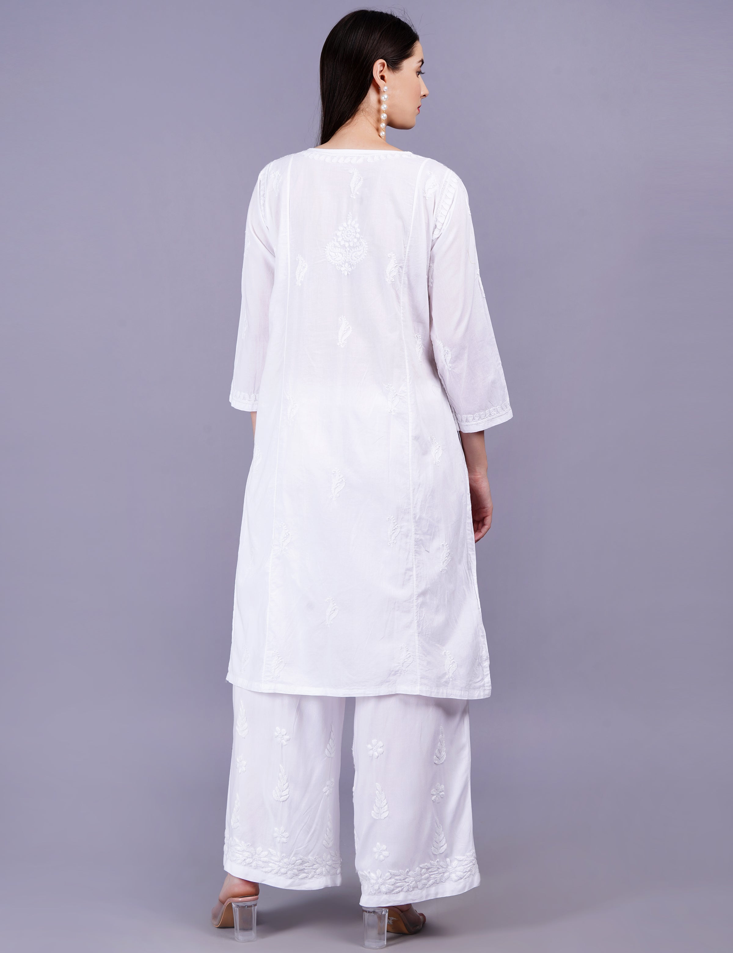 Women's White Straight Chikankari Kurta