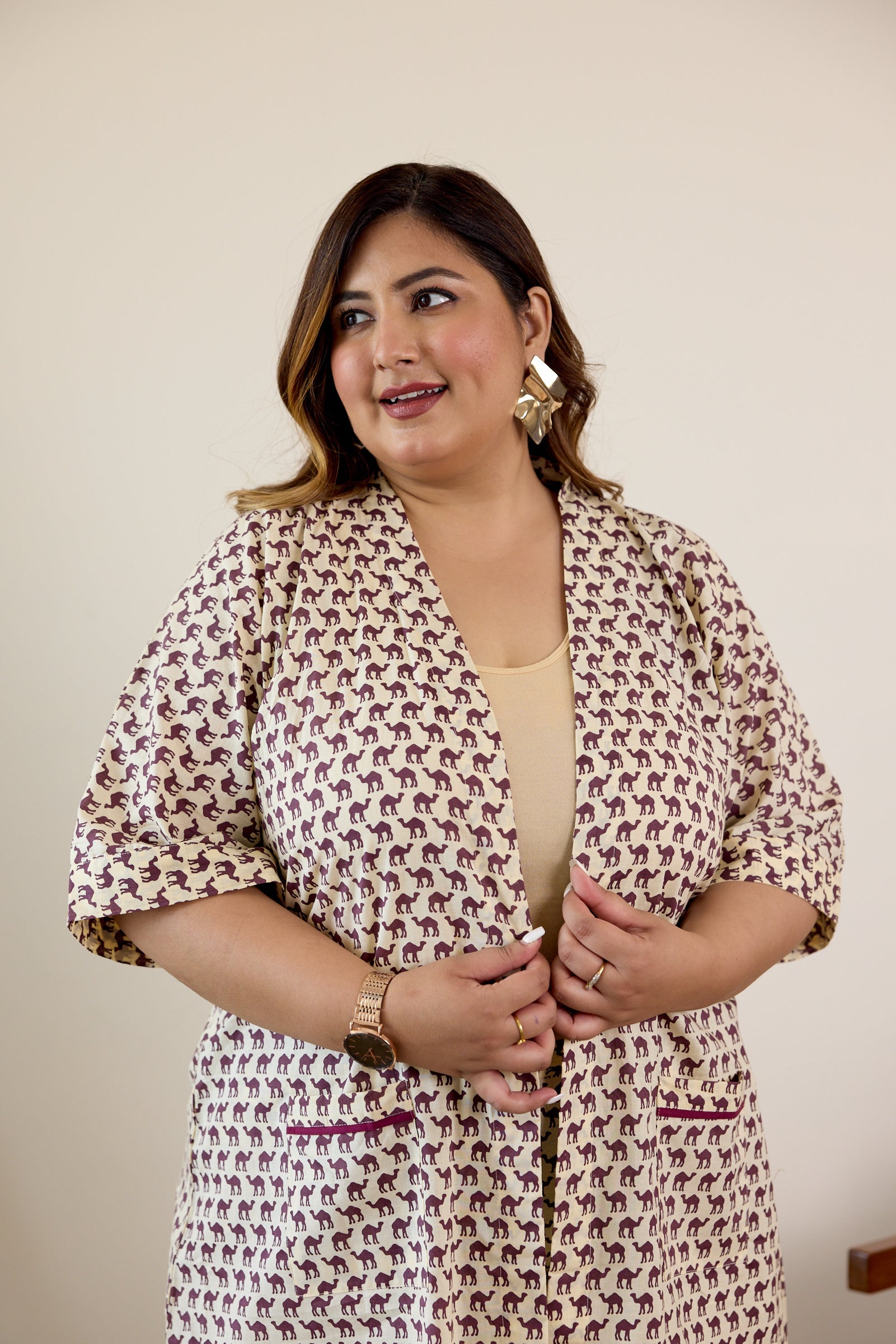 Women's Camel Print Jacket And Pants Set(Set Of 2) - Nangalia Ruchira