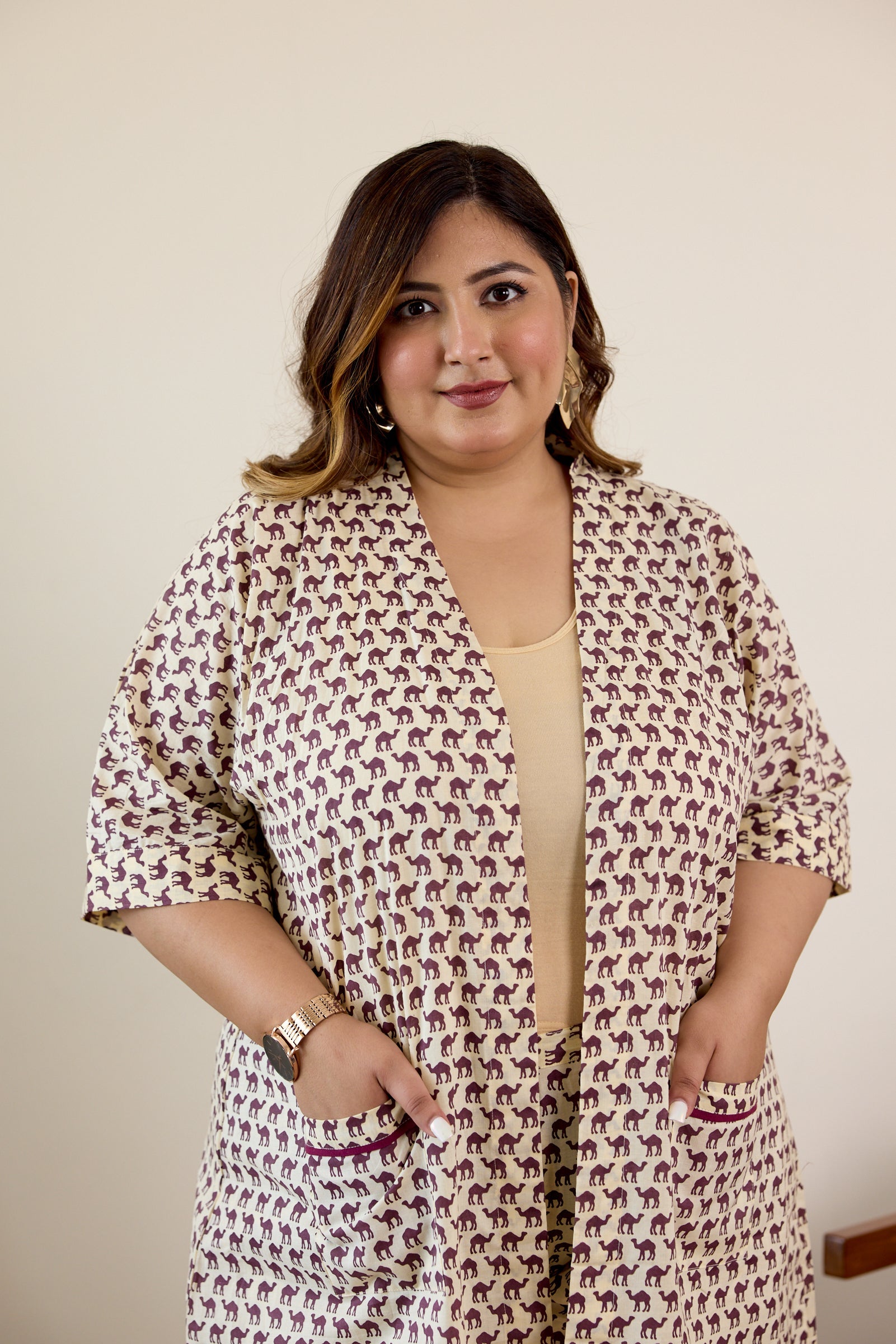 Women's Camel Print Jacket And Pants Set(Set Of 2) - Nangalia Ruchira