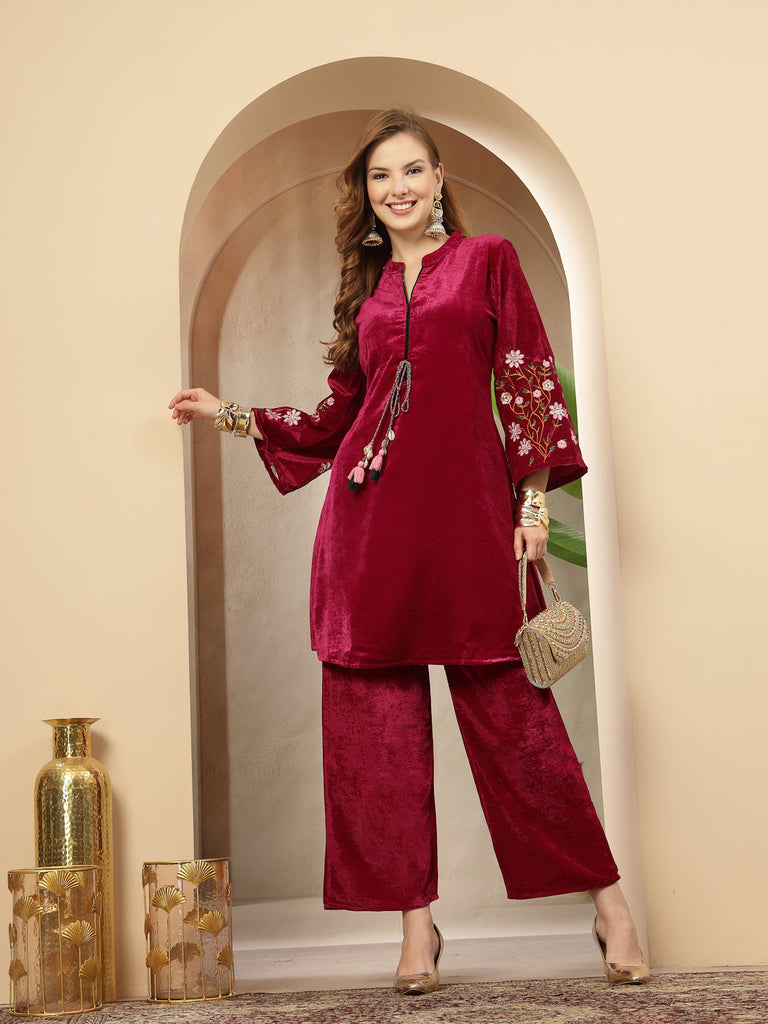 Women's Magenta Solid & Embroidered Velvet Co-Ord Set
