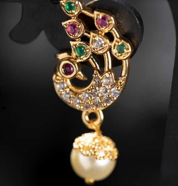 Women's Gold Plated Contemporary Peacock Tops Earrings