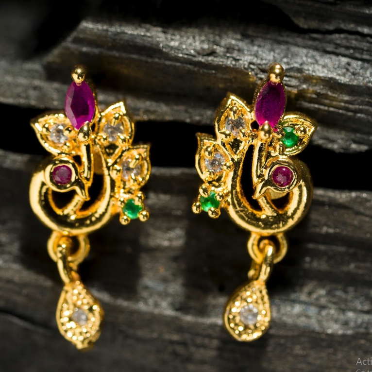 Women's Ganeshji Fancy Tops Gold Plated
