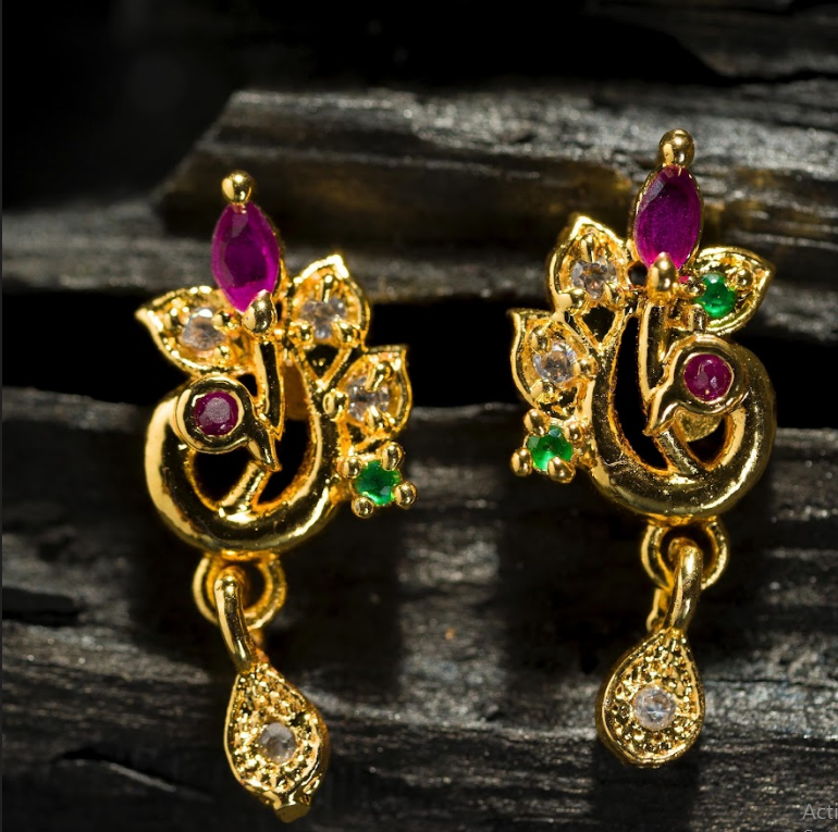 Women's Ganeshji Fancy Tops Gold Plated