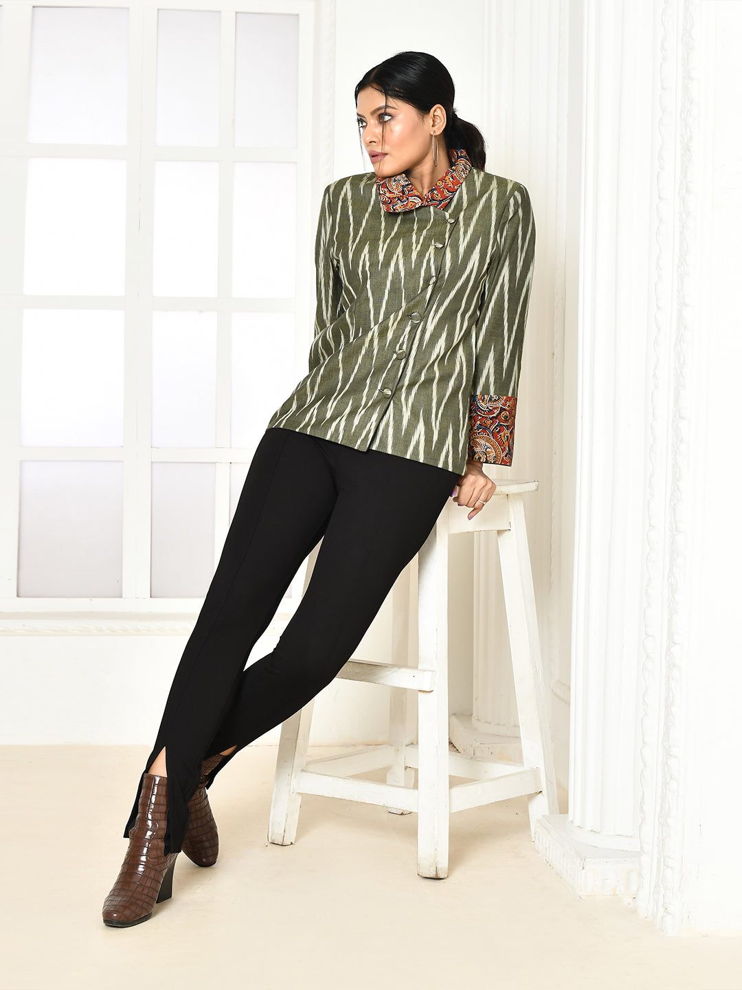 Color_Grey