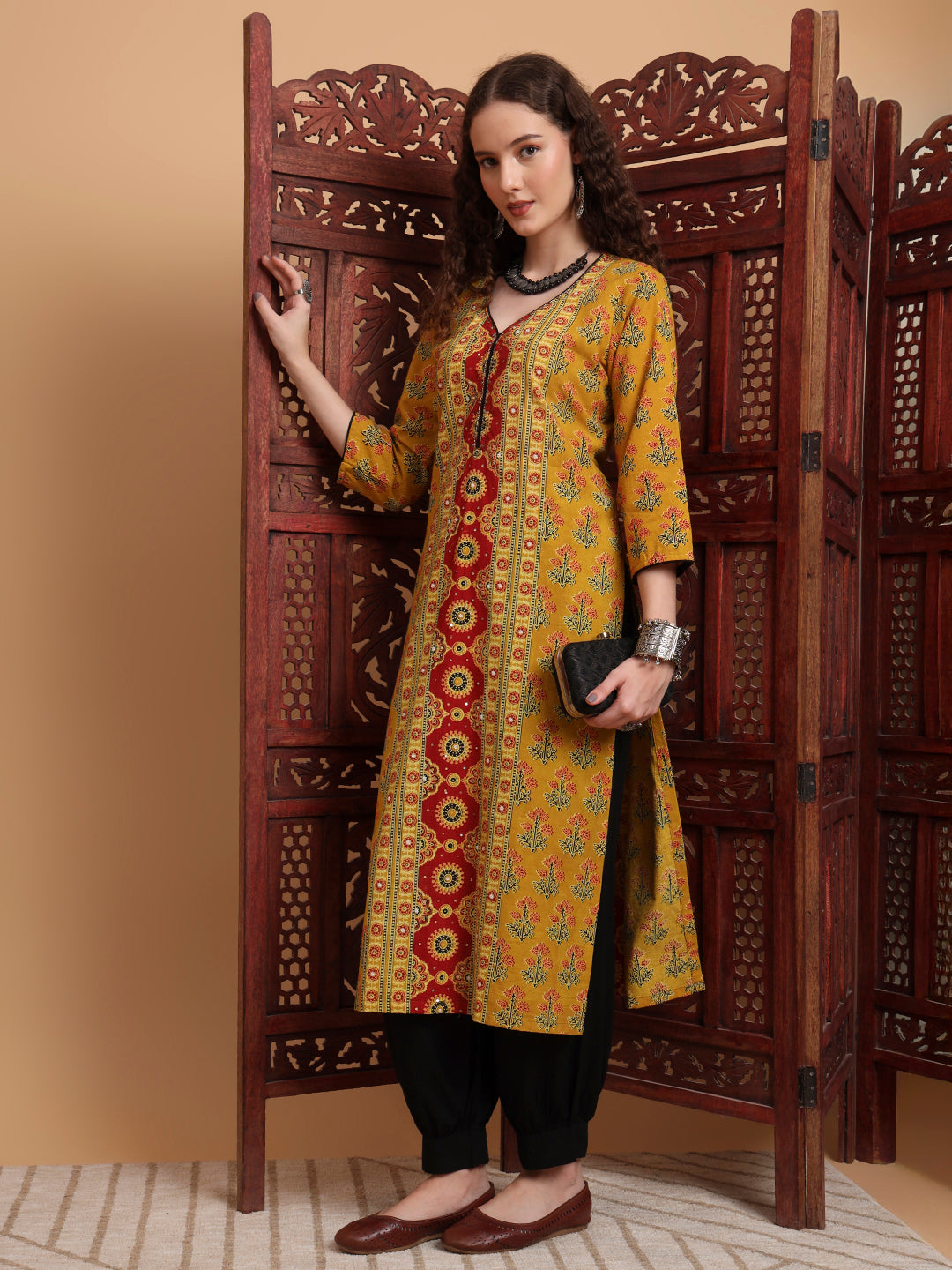 Women's Hand Block Prints White Ajrak Print Zardosi Embroidery Kurta