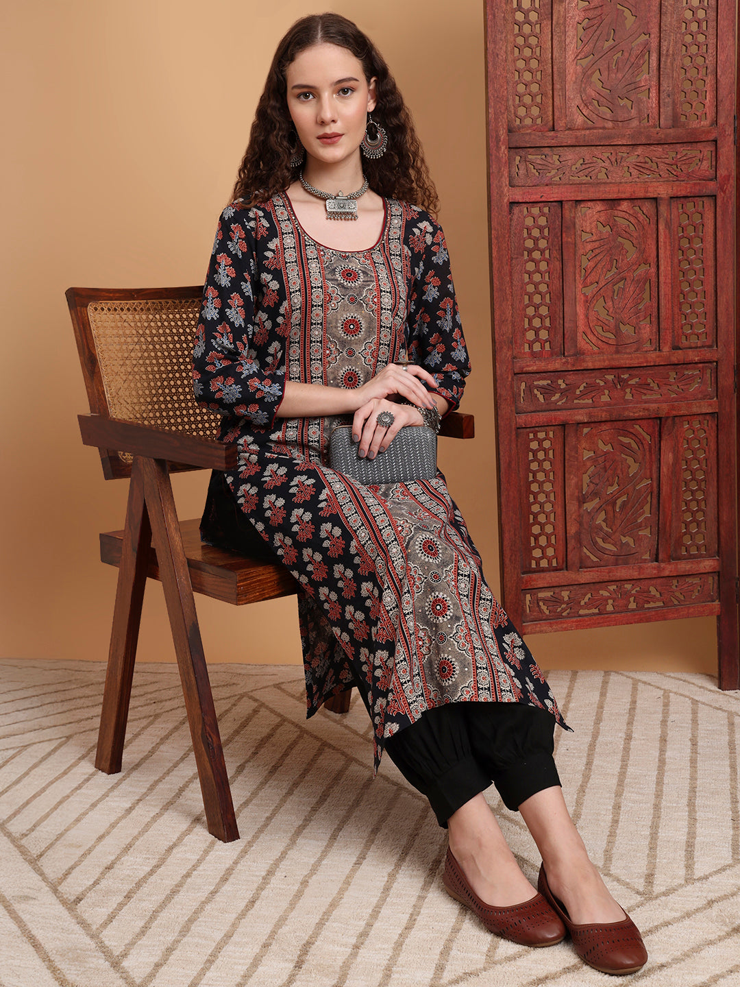 Women's Hand Block Ajrak Print Zardosi Embroidery Kurta
