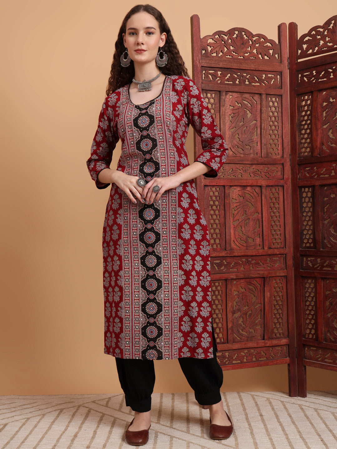 Women's Hand Block Ajrak Print Zardosi Kurta