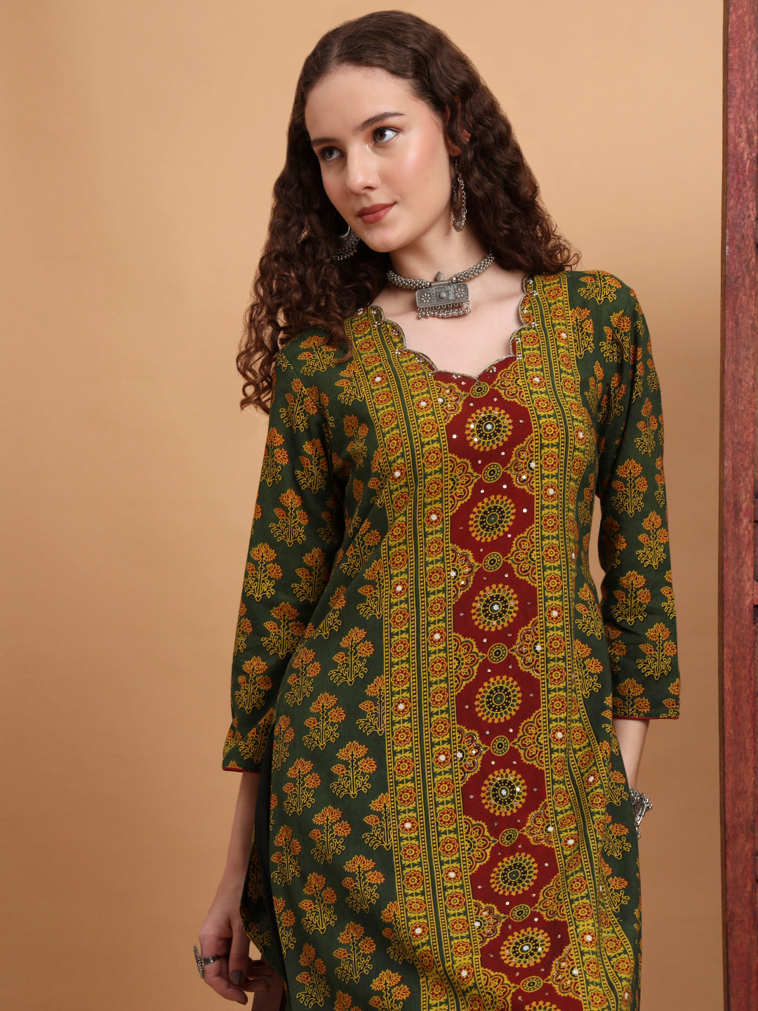 Women's Hand Block Ajrak Print Zardosi Kurta