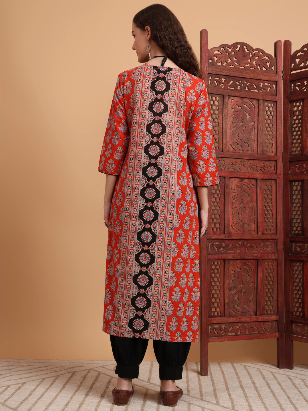 Women's Hand Block Ajrak Print Zardosi Embroidery Kurta