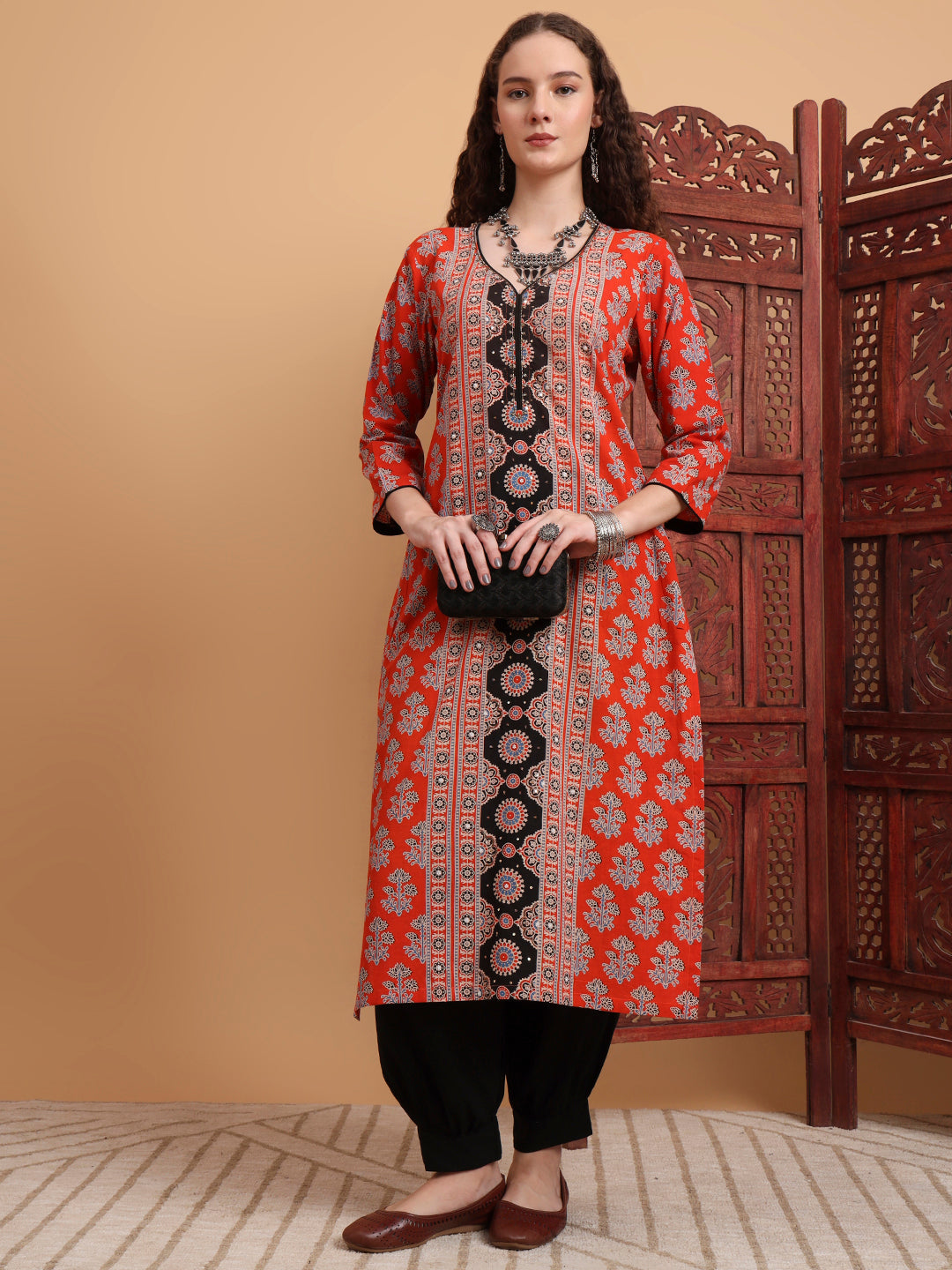 Women's Hand Block Ajrak Print Zardosi Embroidery Kurta
