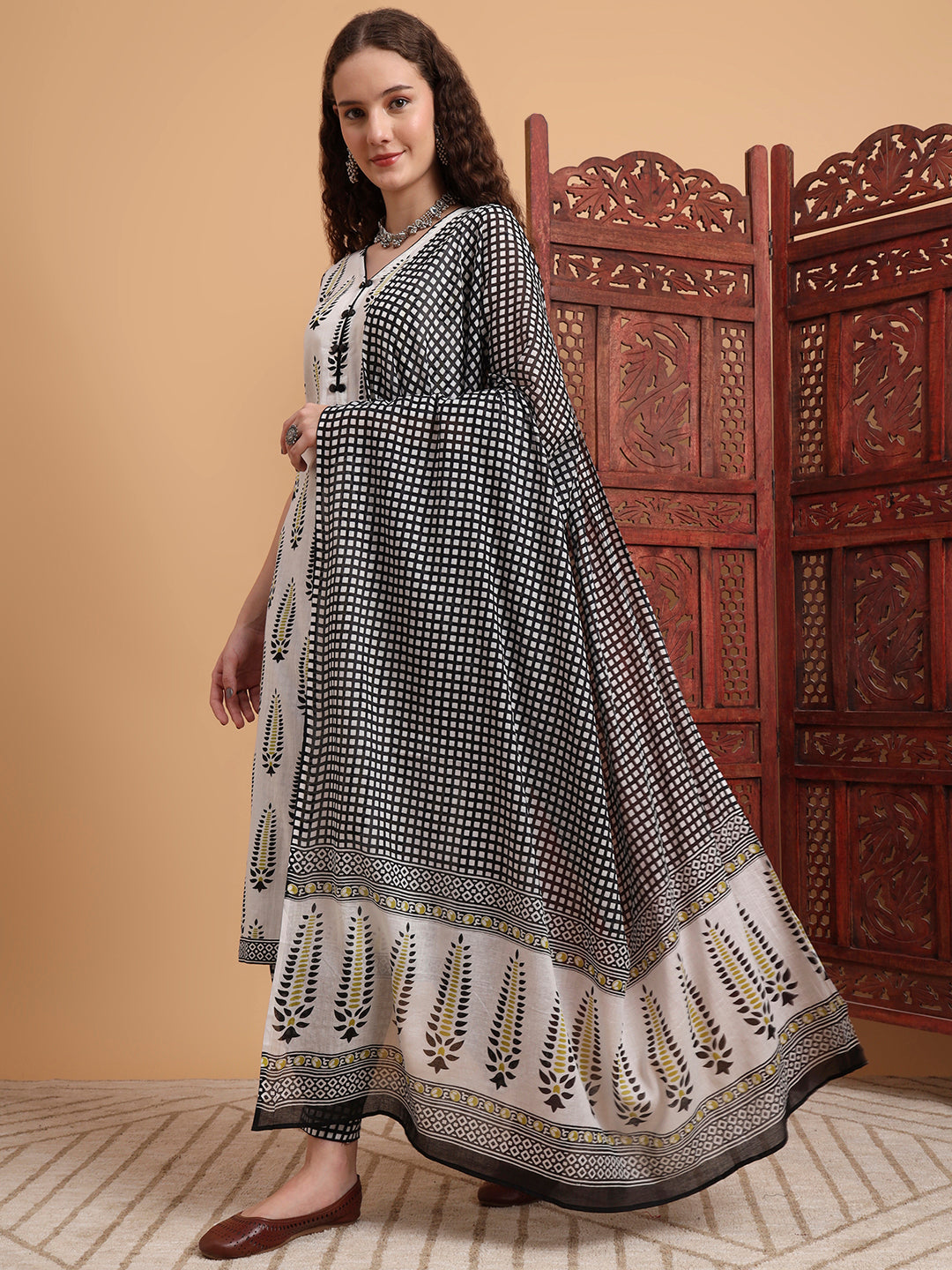 Women's Hand Block Print White Kurta Set